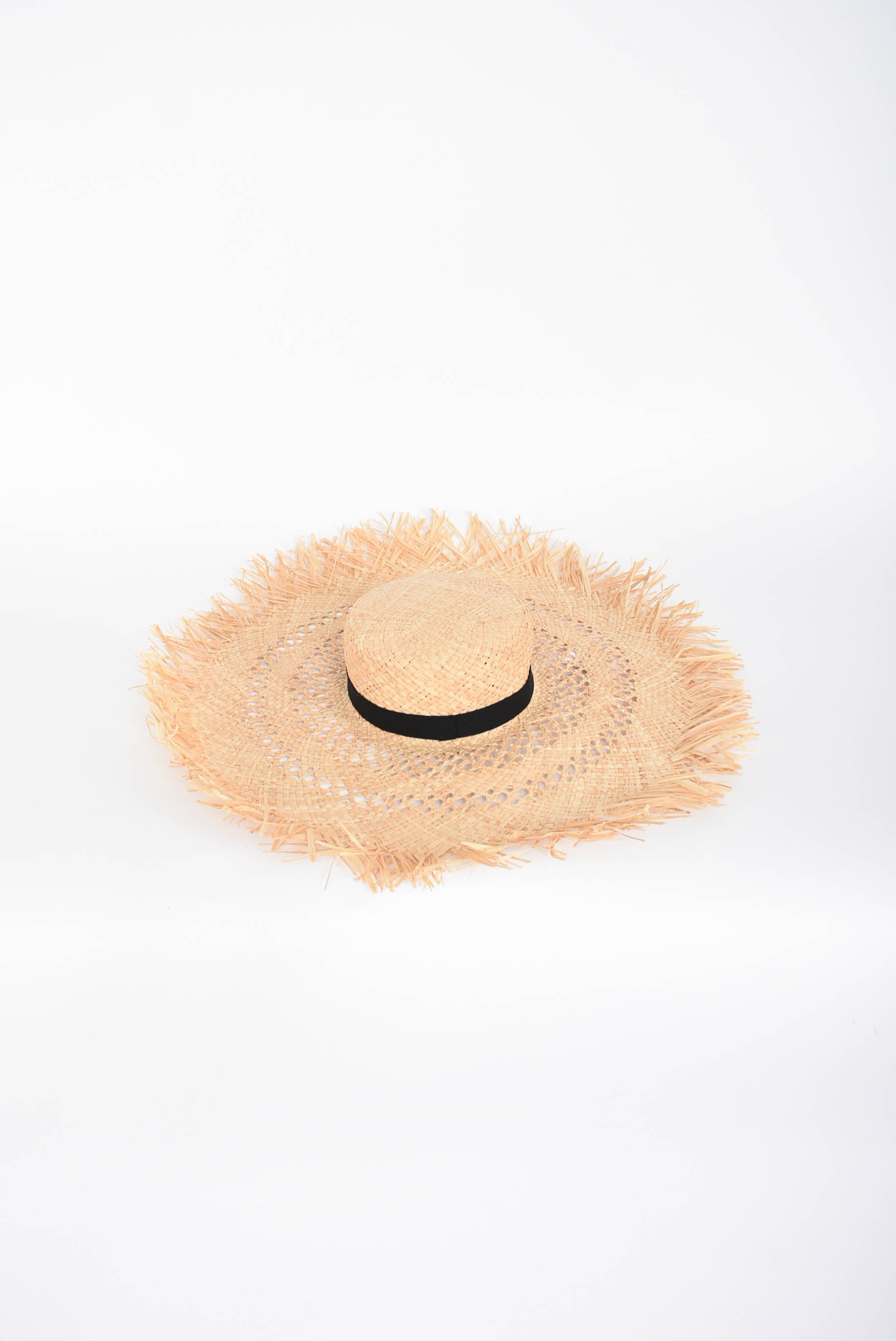cappello in rafia