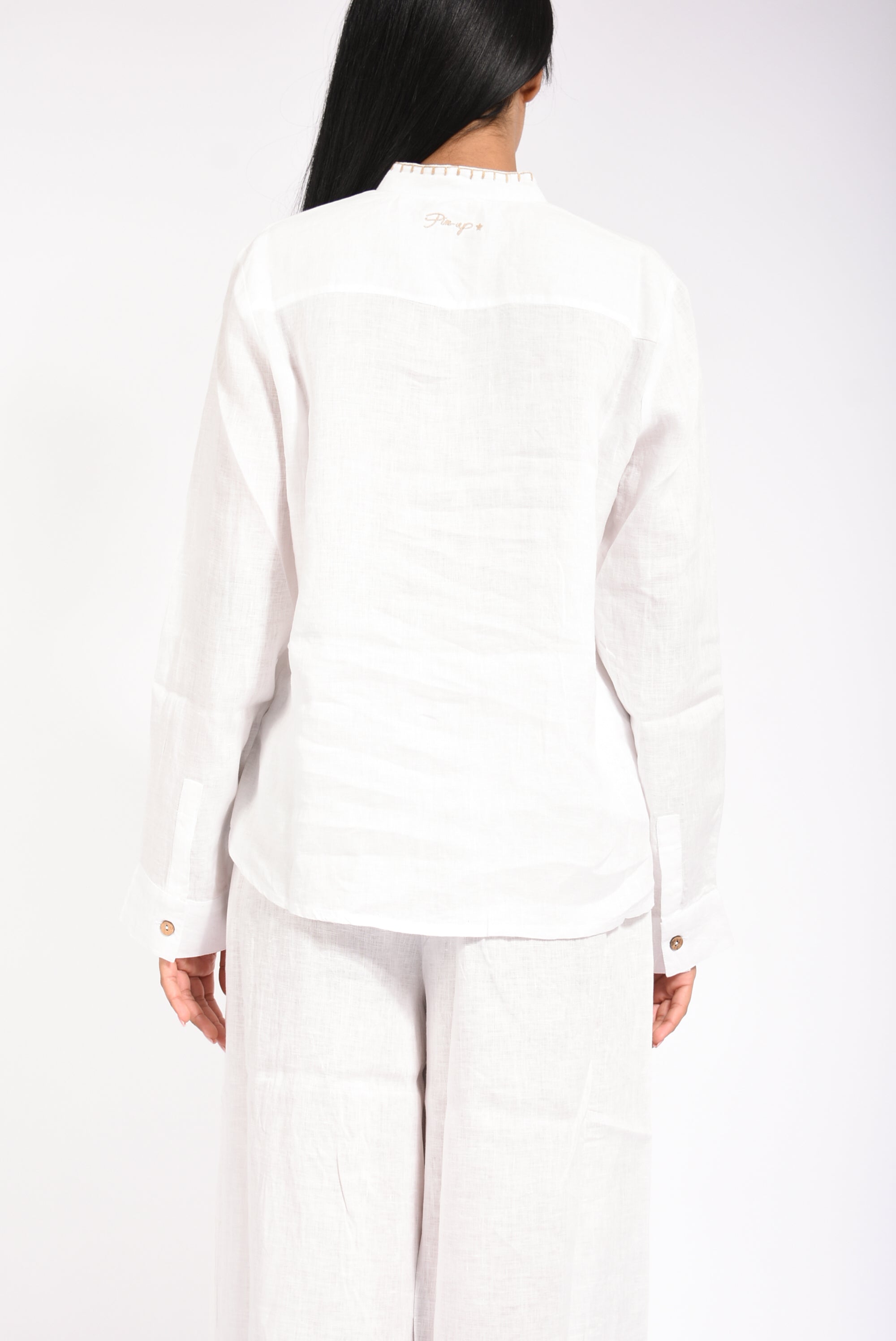 camicia ricamata lino