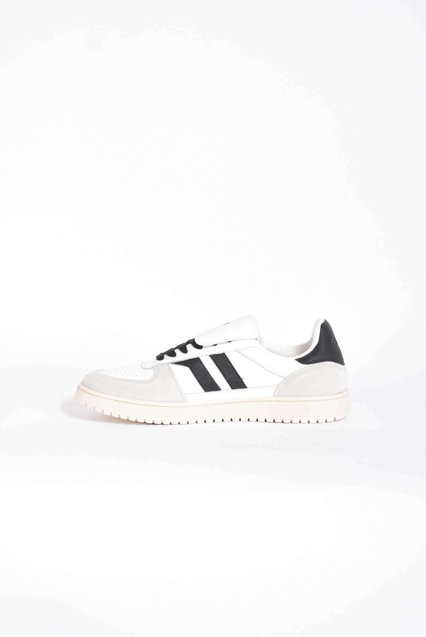 sneakers in pelle field king