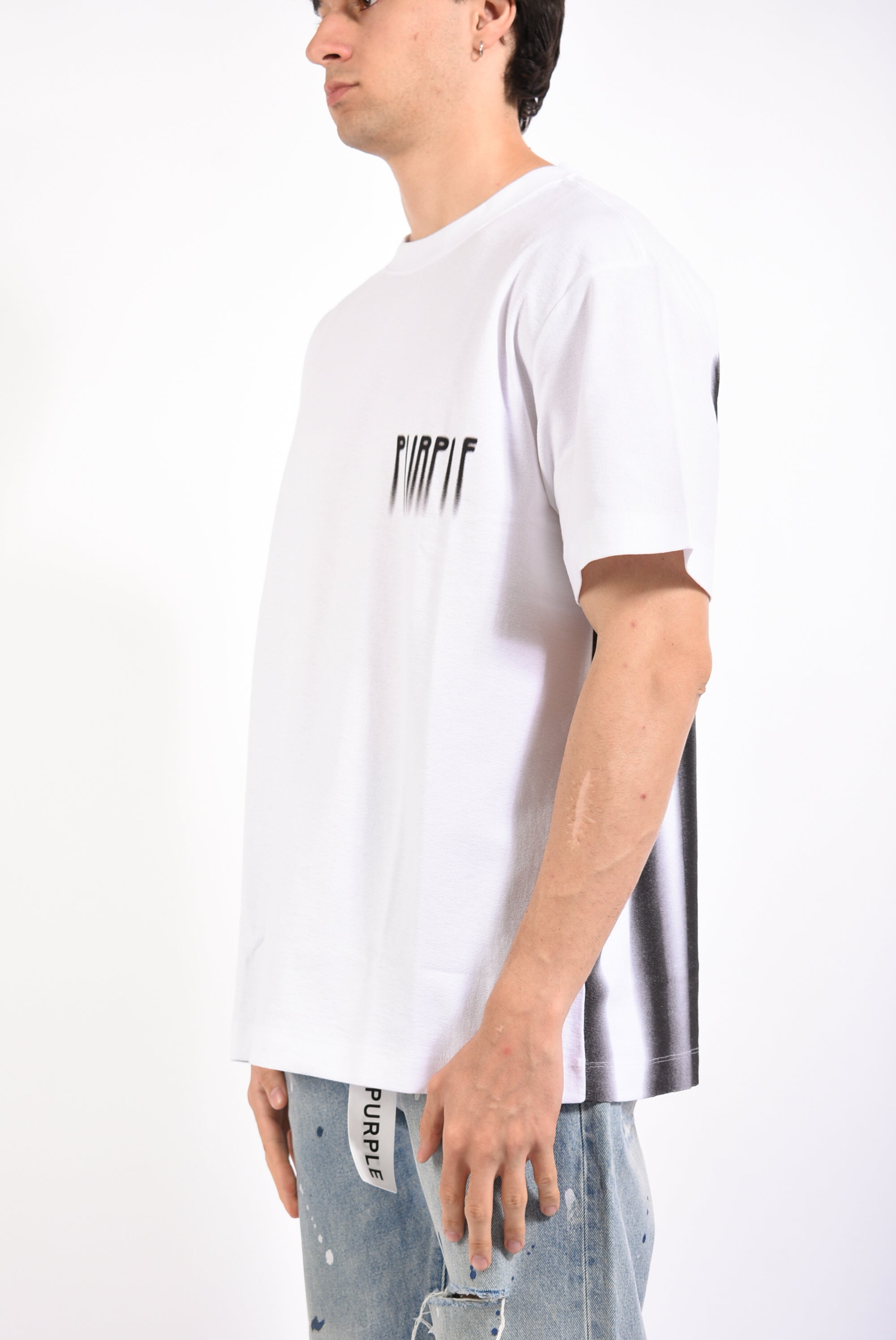 T-shirt logo