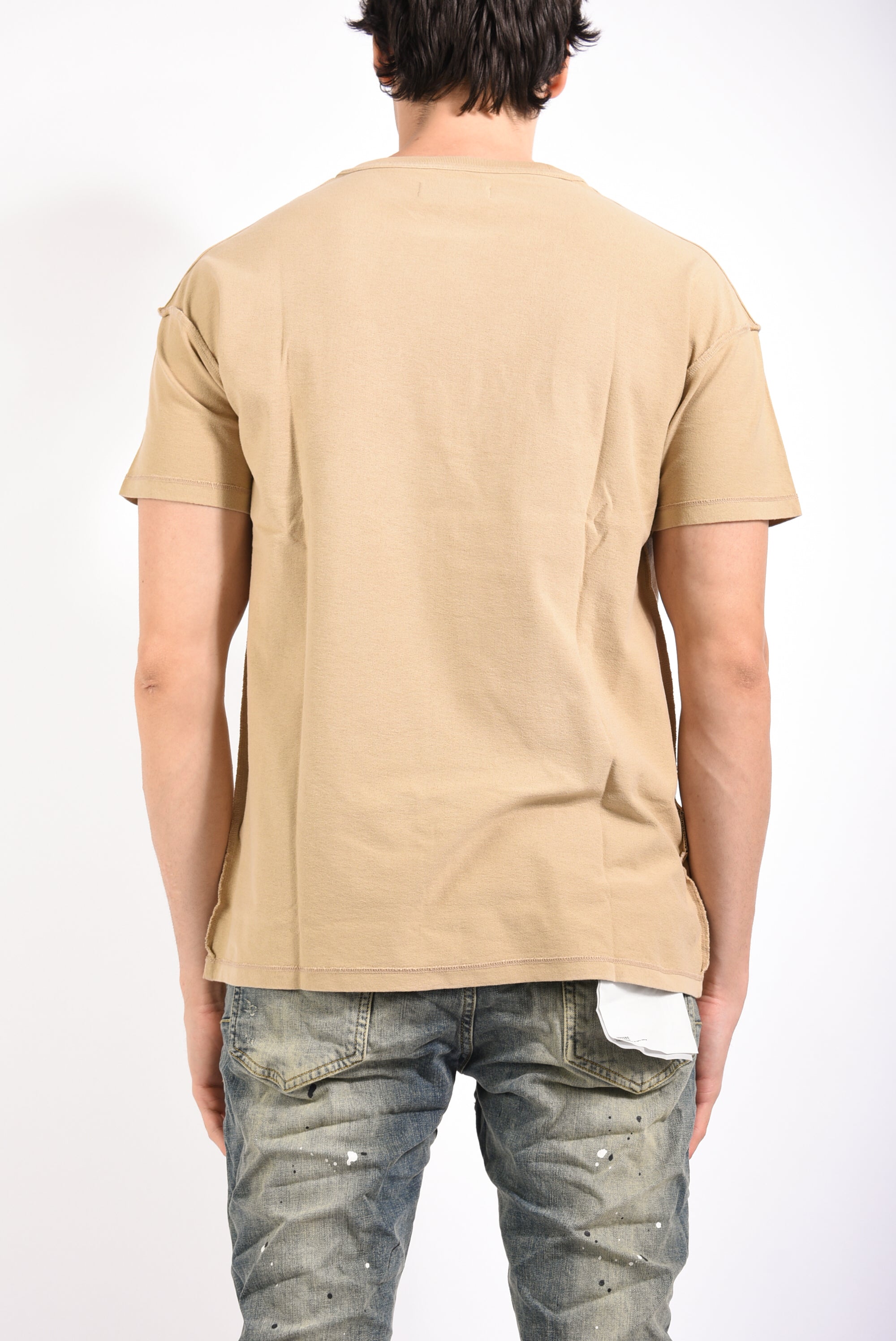 T-shirt logo print