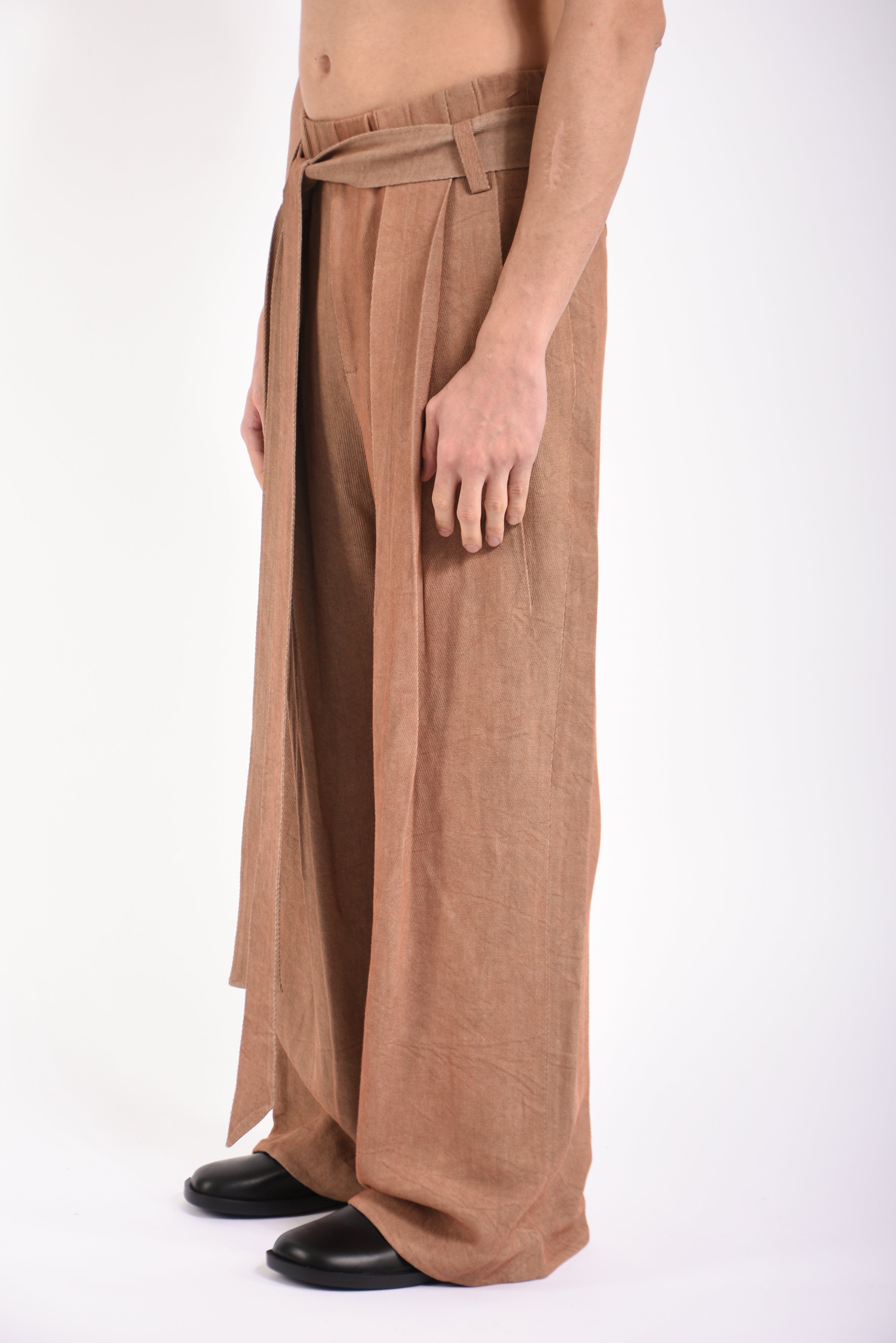 Pantaloni pleated belt in viscosa
