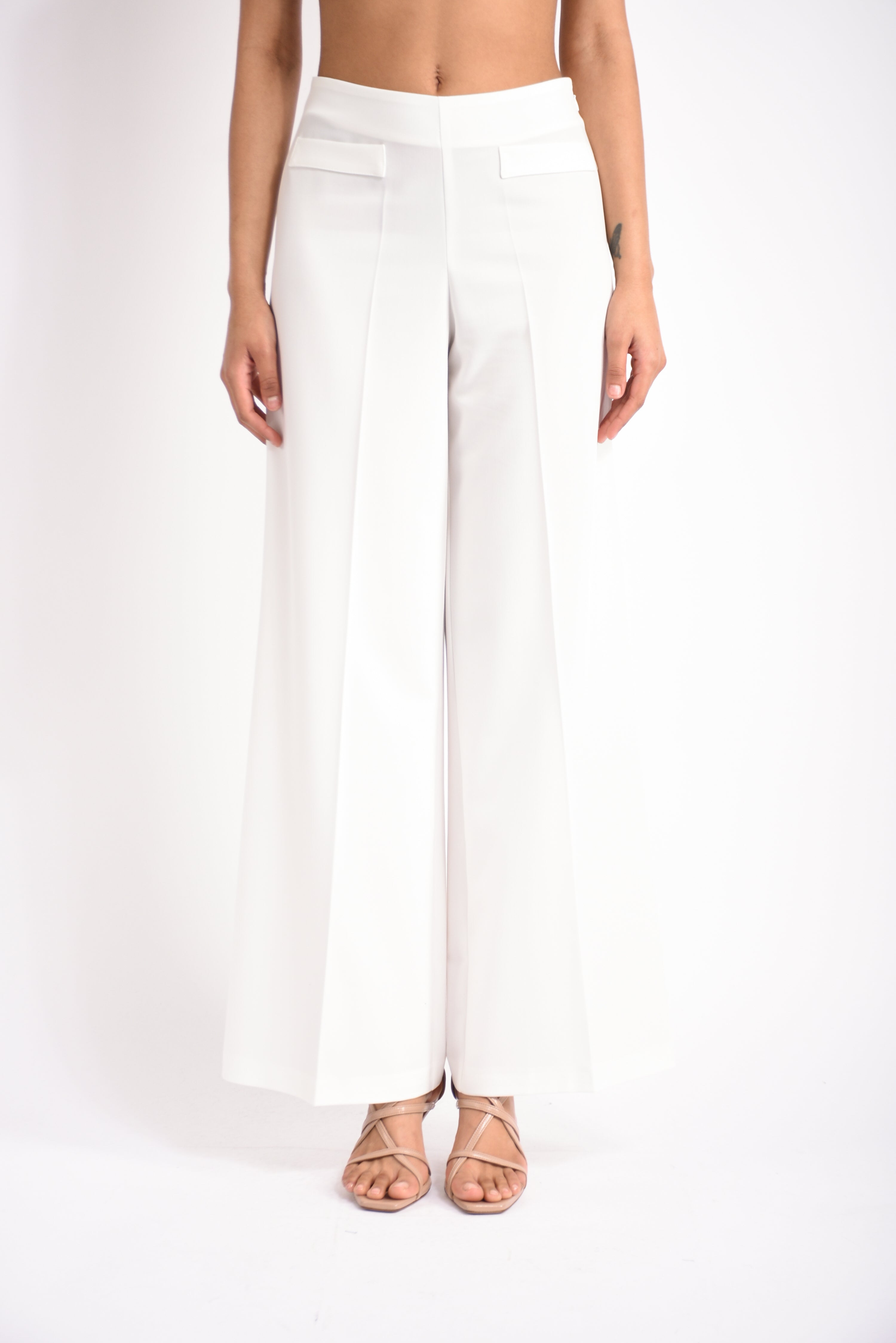 pantaloni in tela fluida