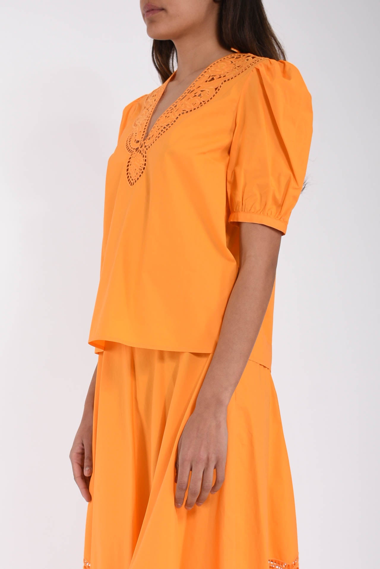 Blusa in popeline sangallo