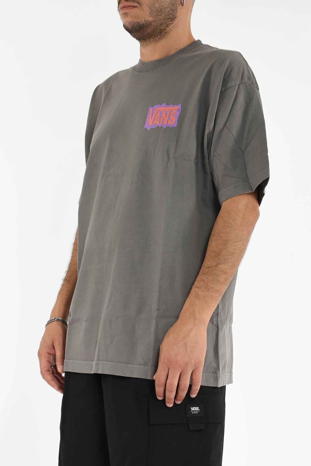 T-shirt off grid