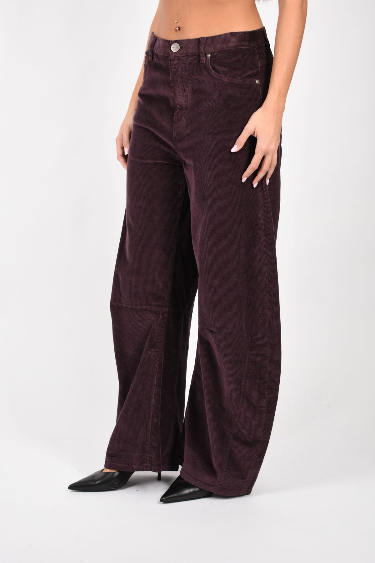 Pantaloni barrel fit in velluto a costine 107196A3HF