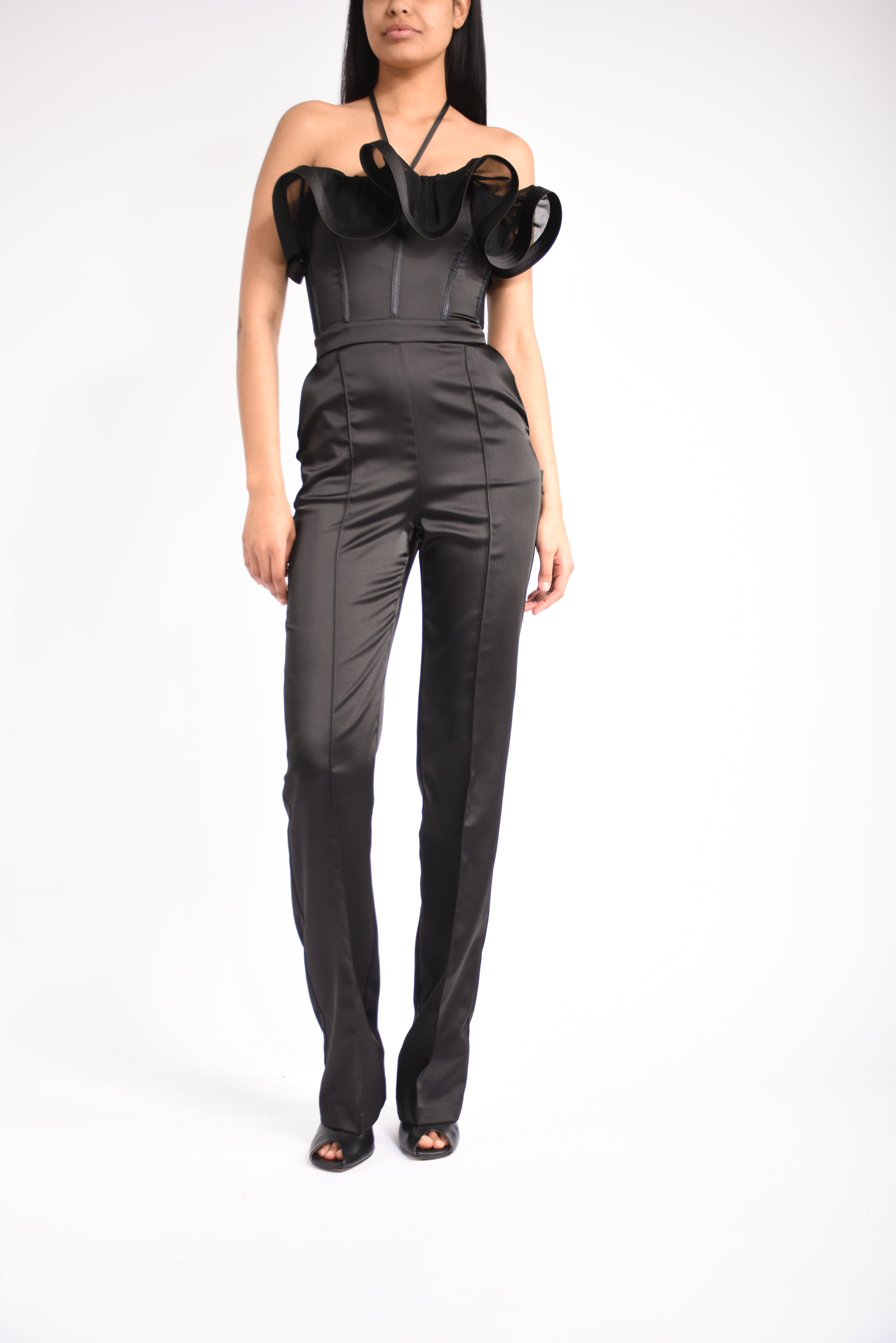 Tuta in raso stretch con maxi ruche