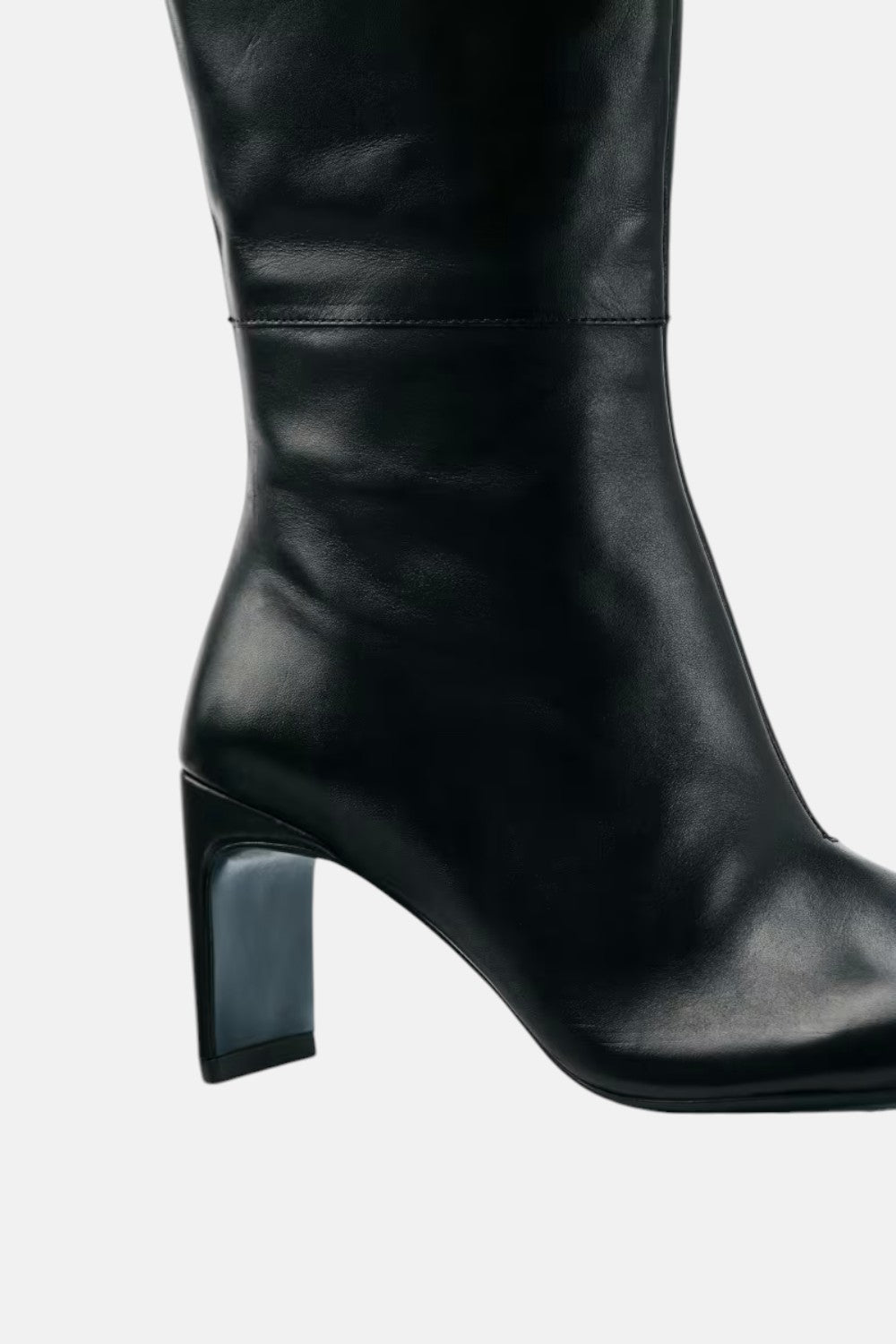 stivali in pelle con fibbia daily design