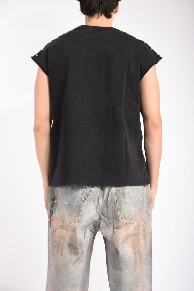 Smanicato studded metal