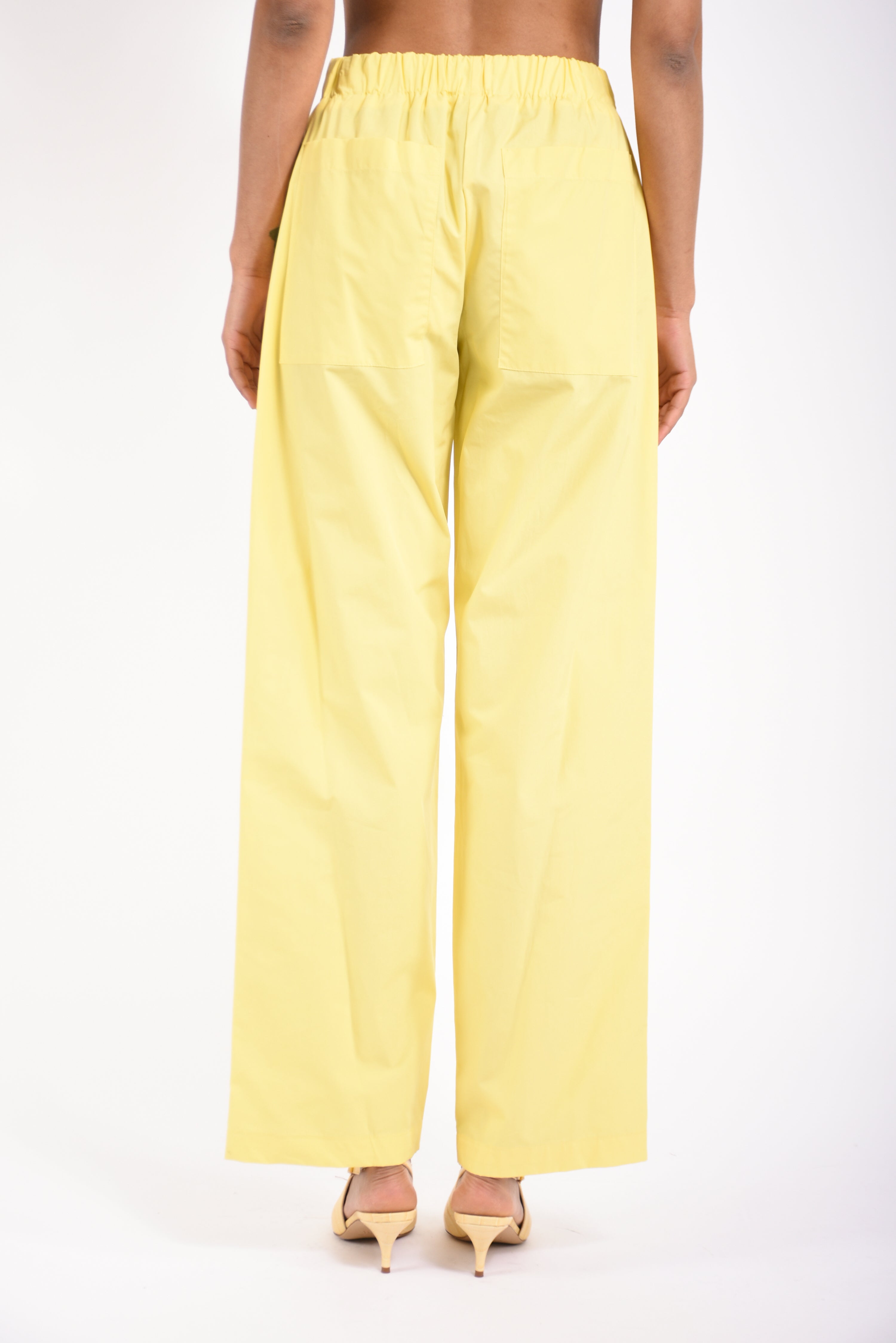 pantaloni in cotone con applicazioni