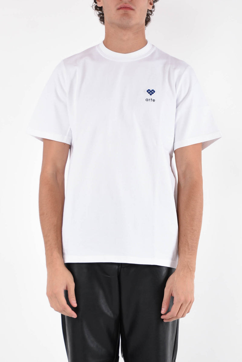 ARTE T-shirt tommy heart patch