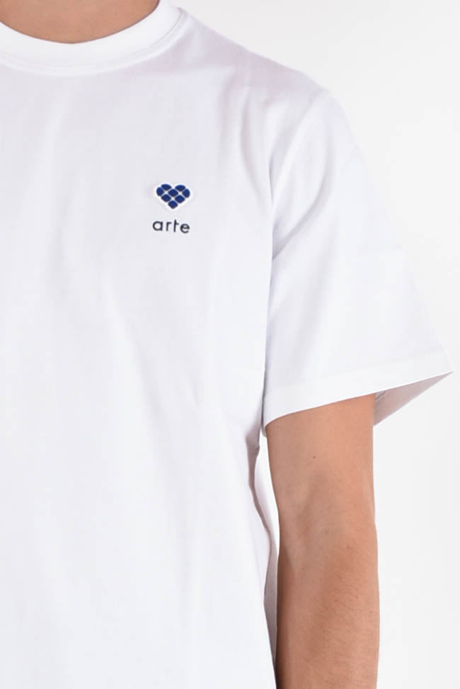 ARTE T-shirt tommy heart patch