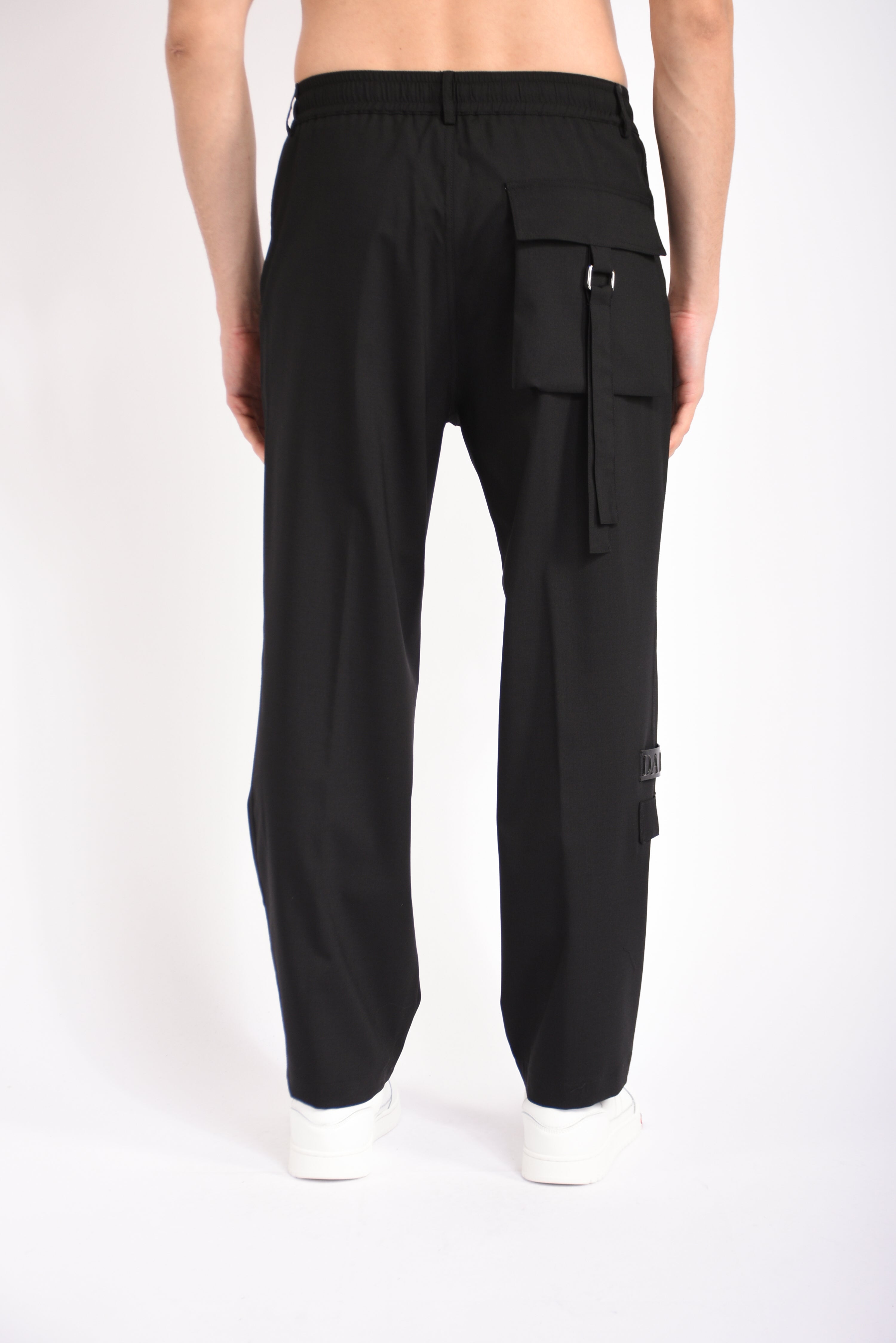 Pantaloni in fresco lana