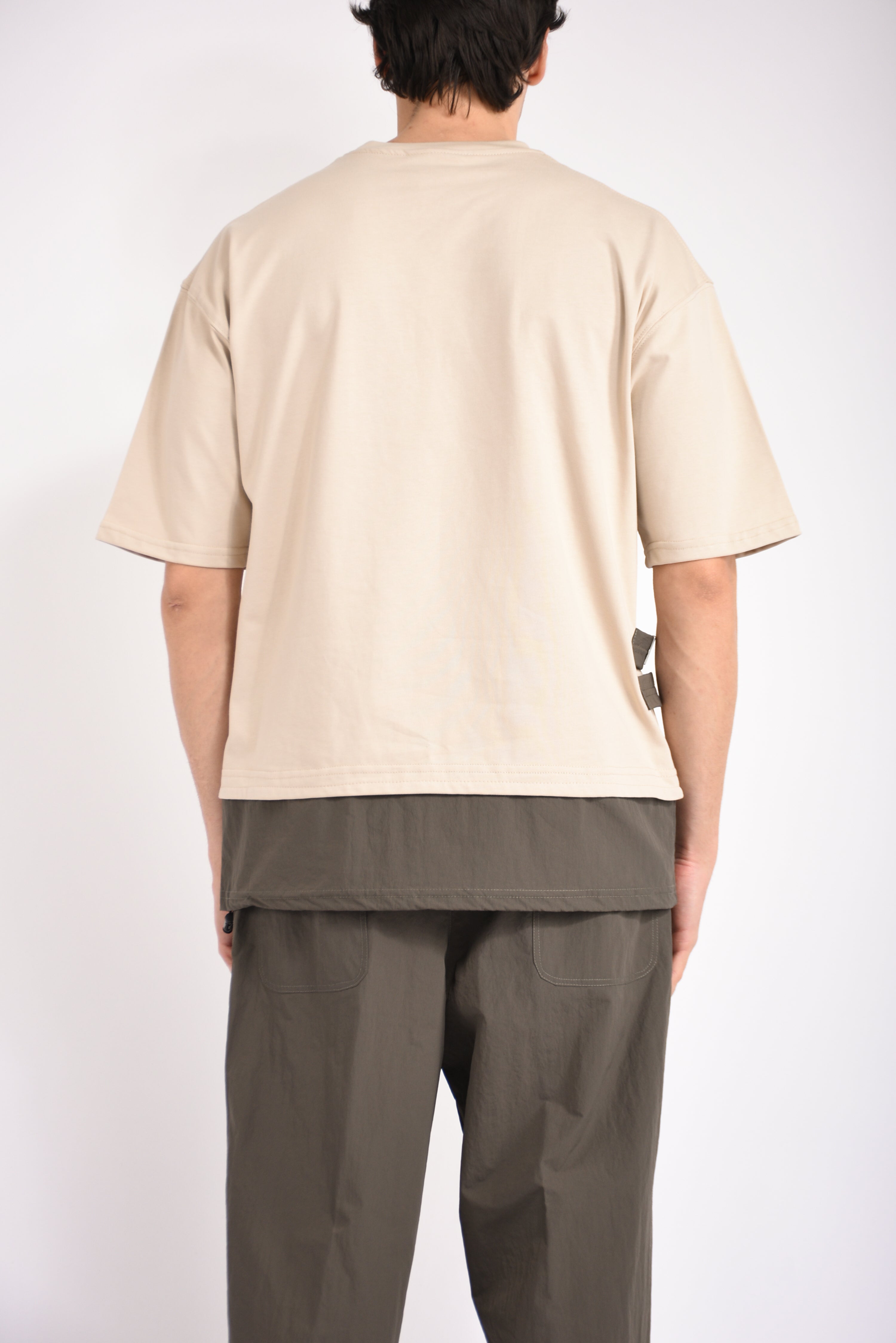 T-shirt con dettaglio in popeline