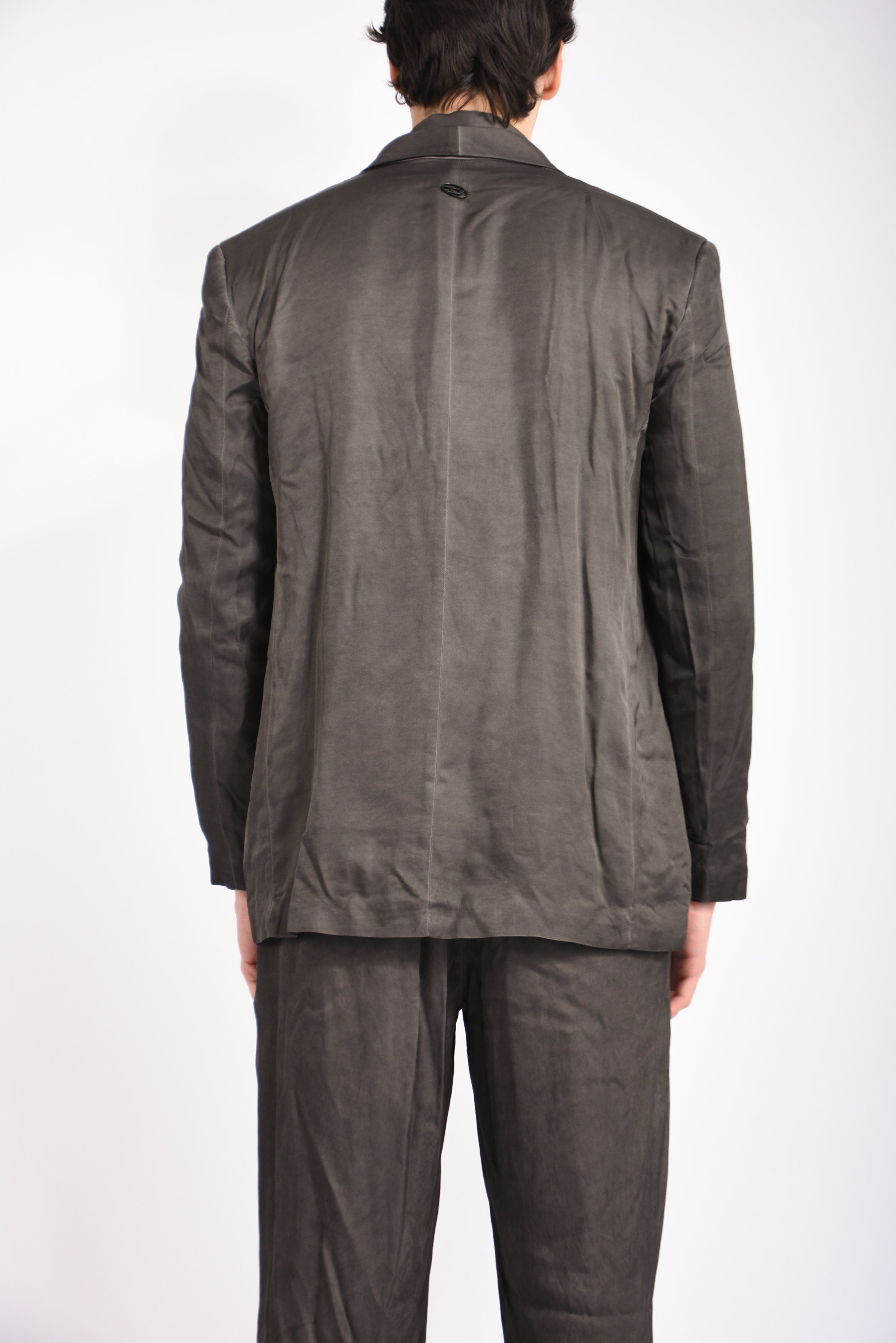 Giacca in viscosa fluida dirty wash