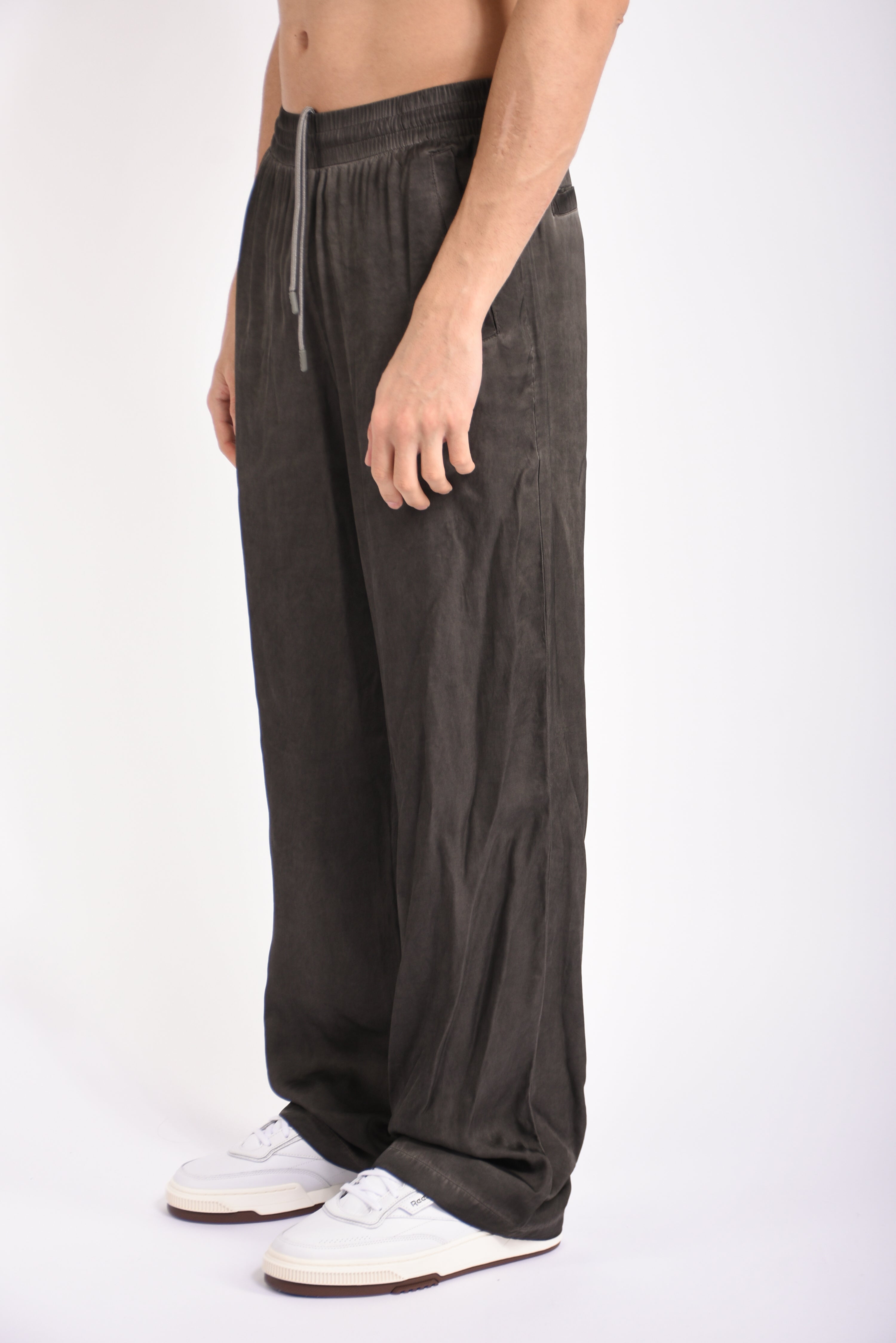 Pantaloni in viscosa fluida