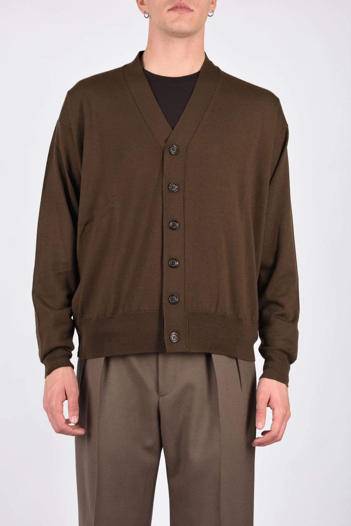 Cardigan in lana A046F009