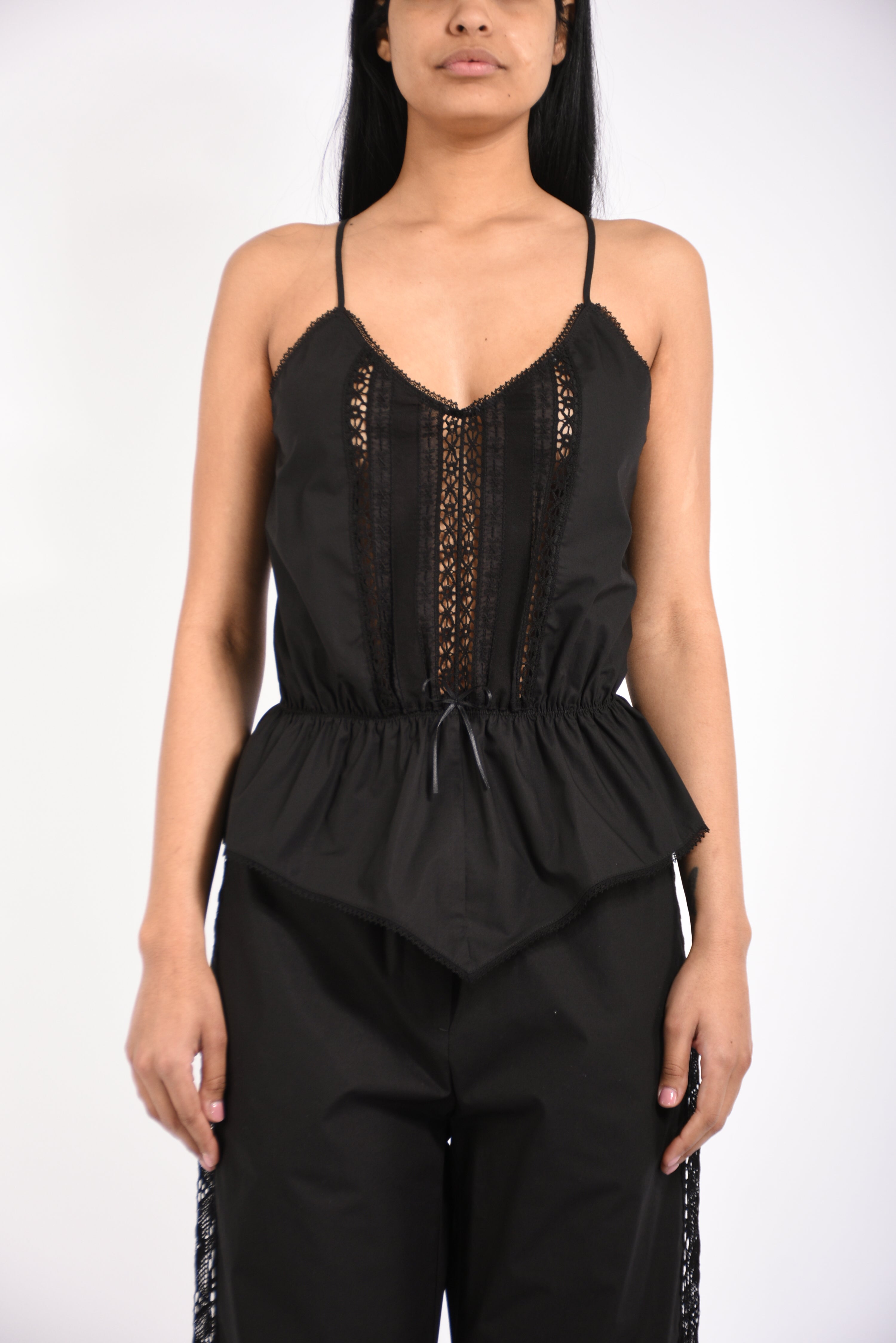 top in cotone con inserti in pizzo