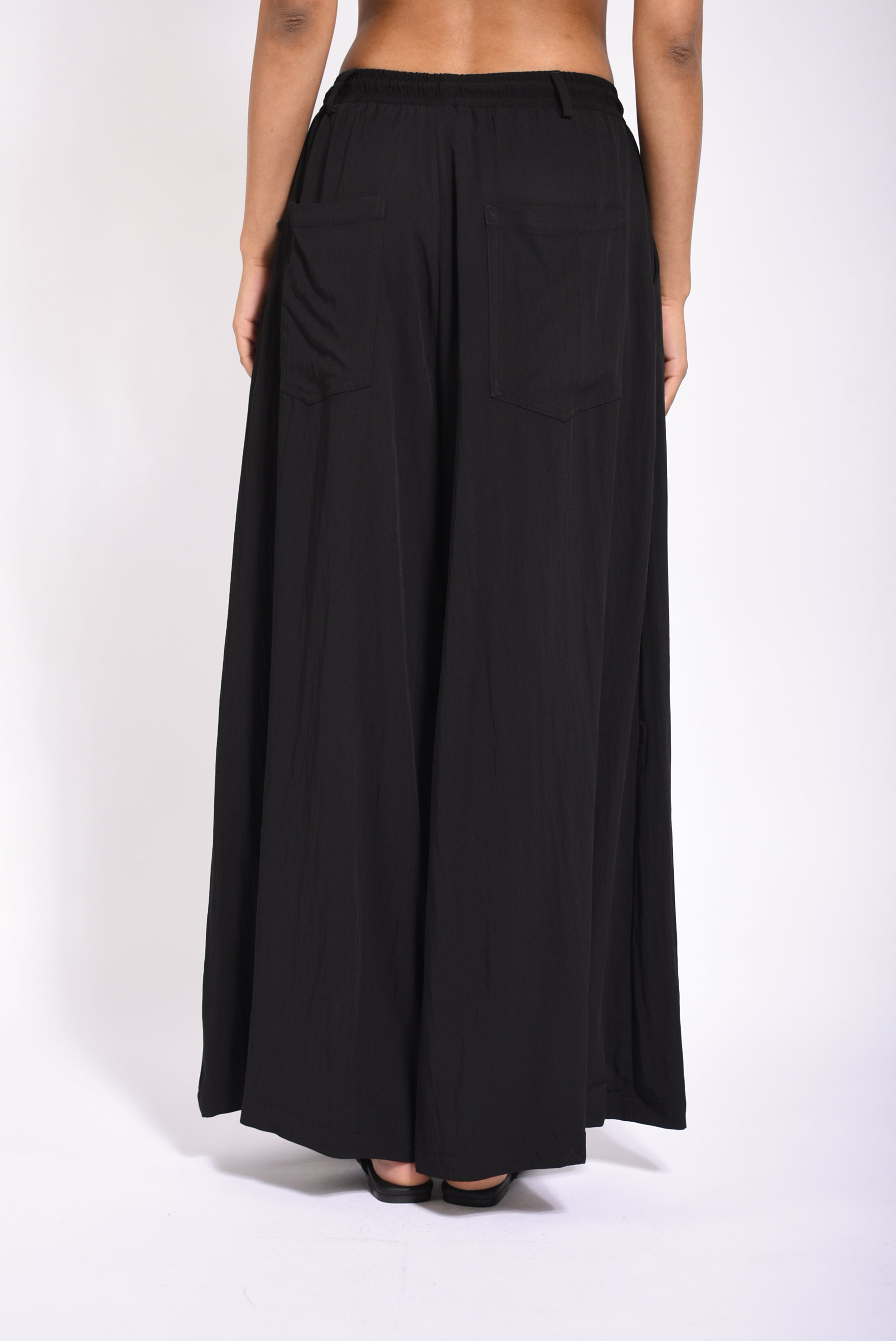 pantaloni a gamba larga