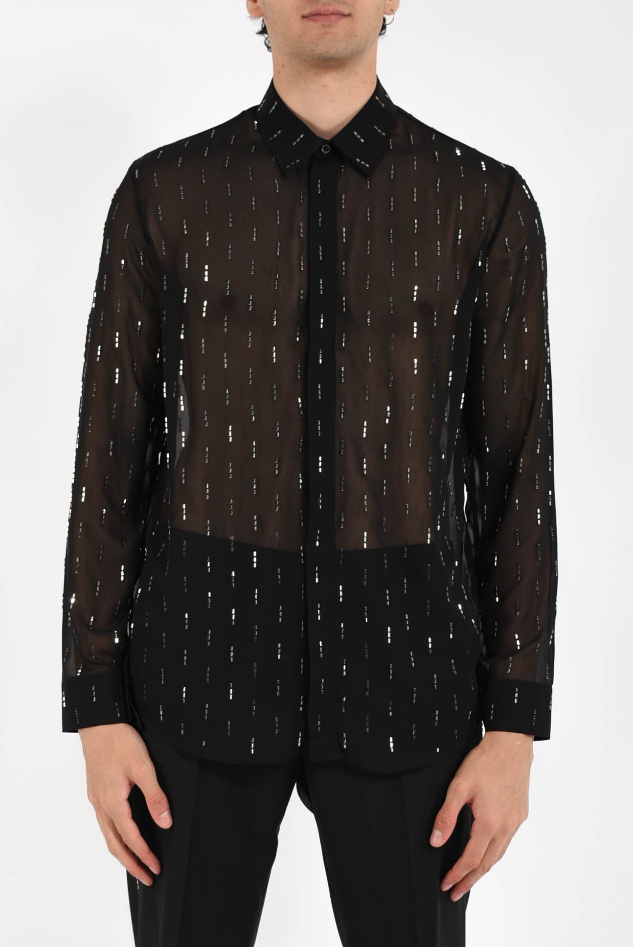 Camicia con applicazioni