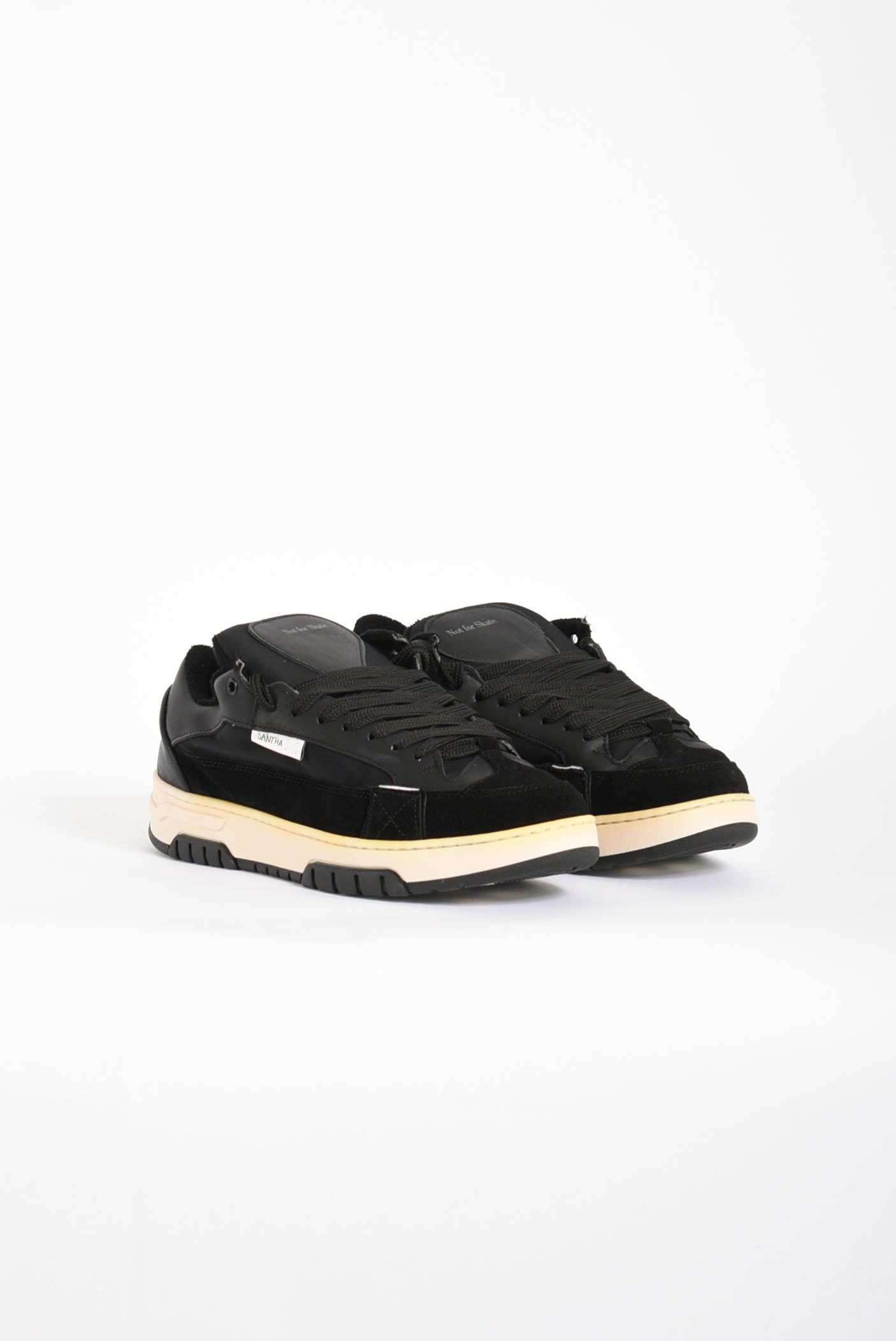 Sneakers model 1 cut sporty