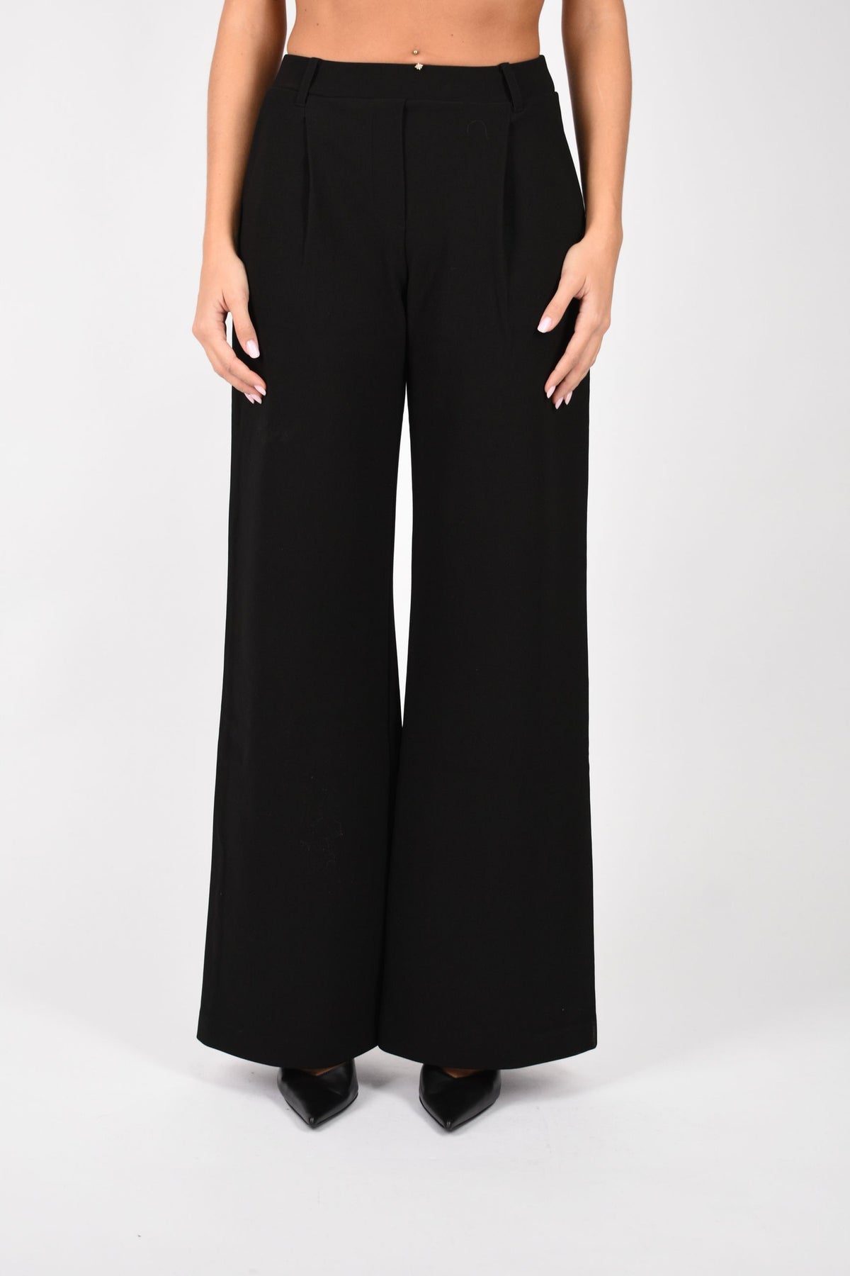 Pantaloni palazzo con pinces 8P0462C8001