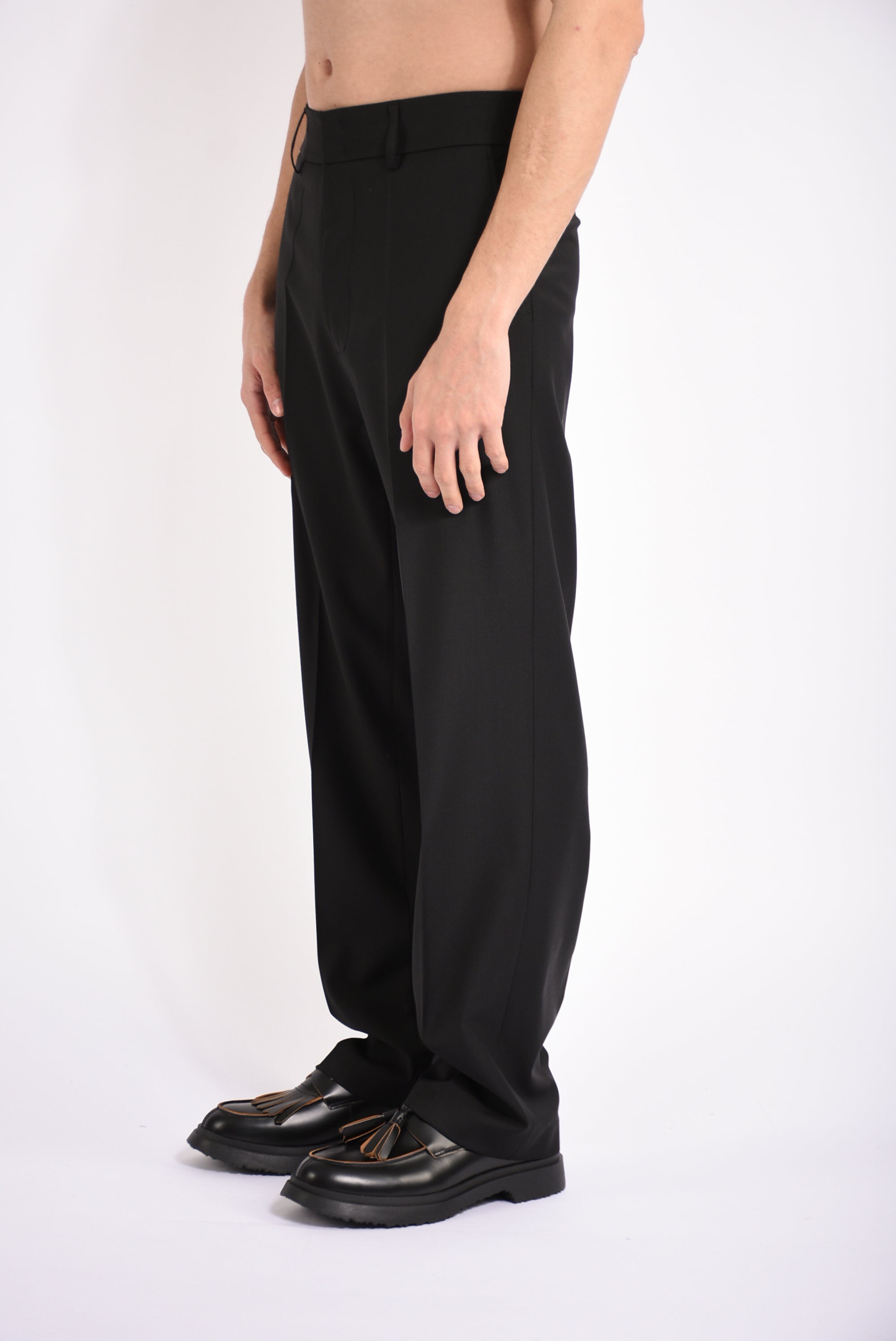 Pantaloni in fresco lana