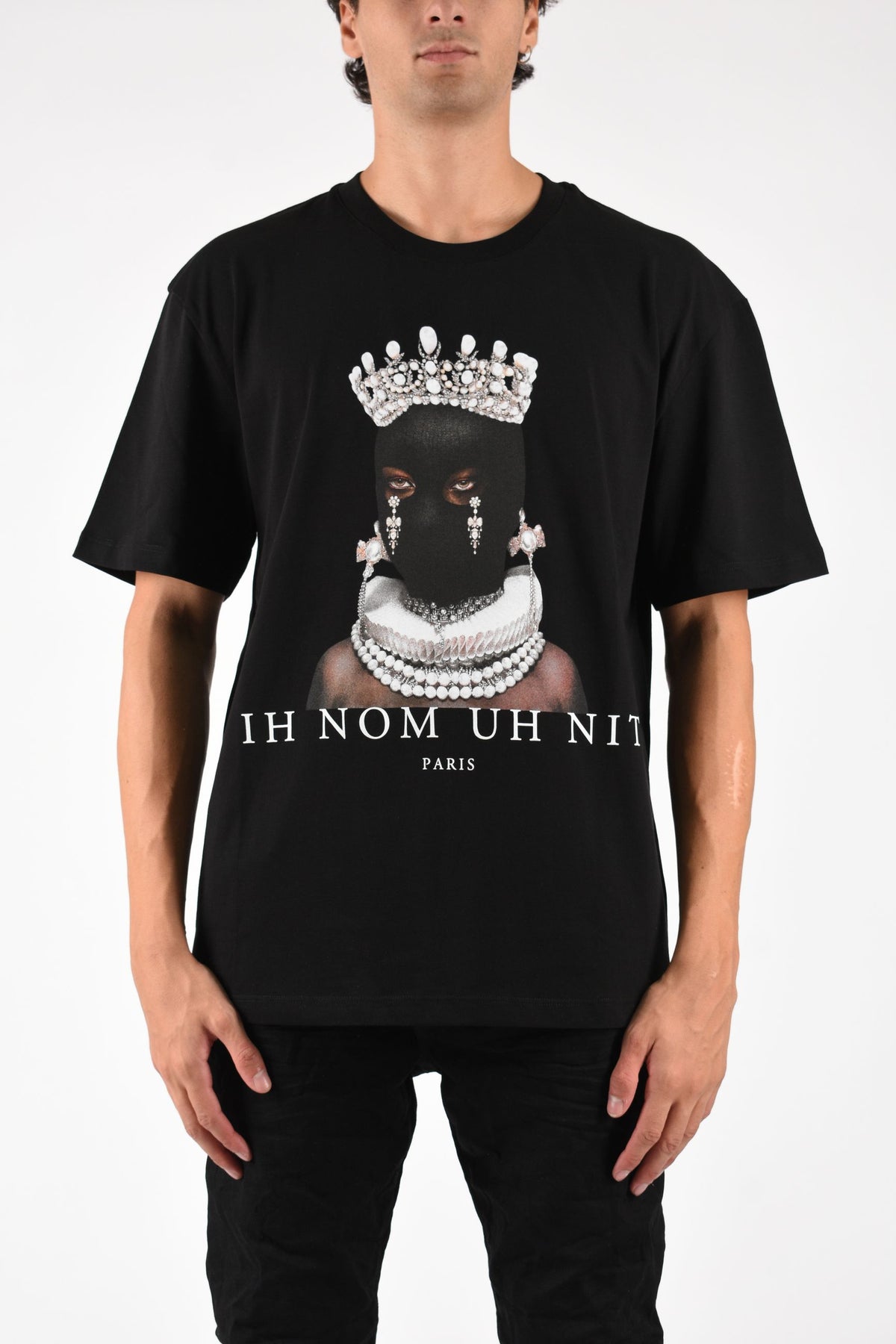 T-shirt mask queen print