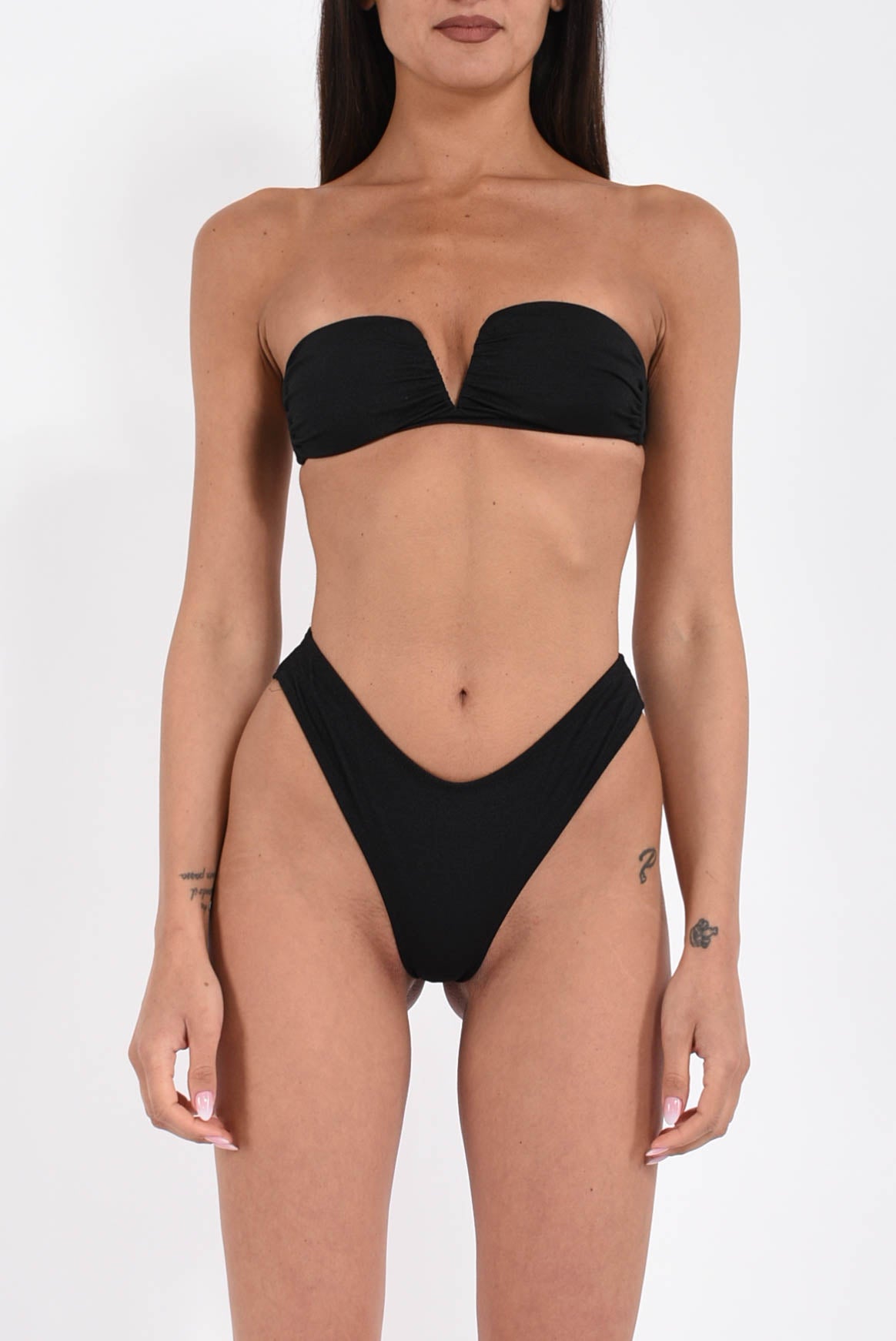 bikini a fascia con ferretto e slip americano