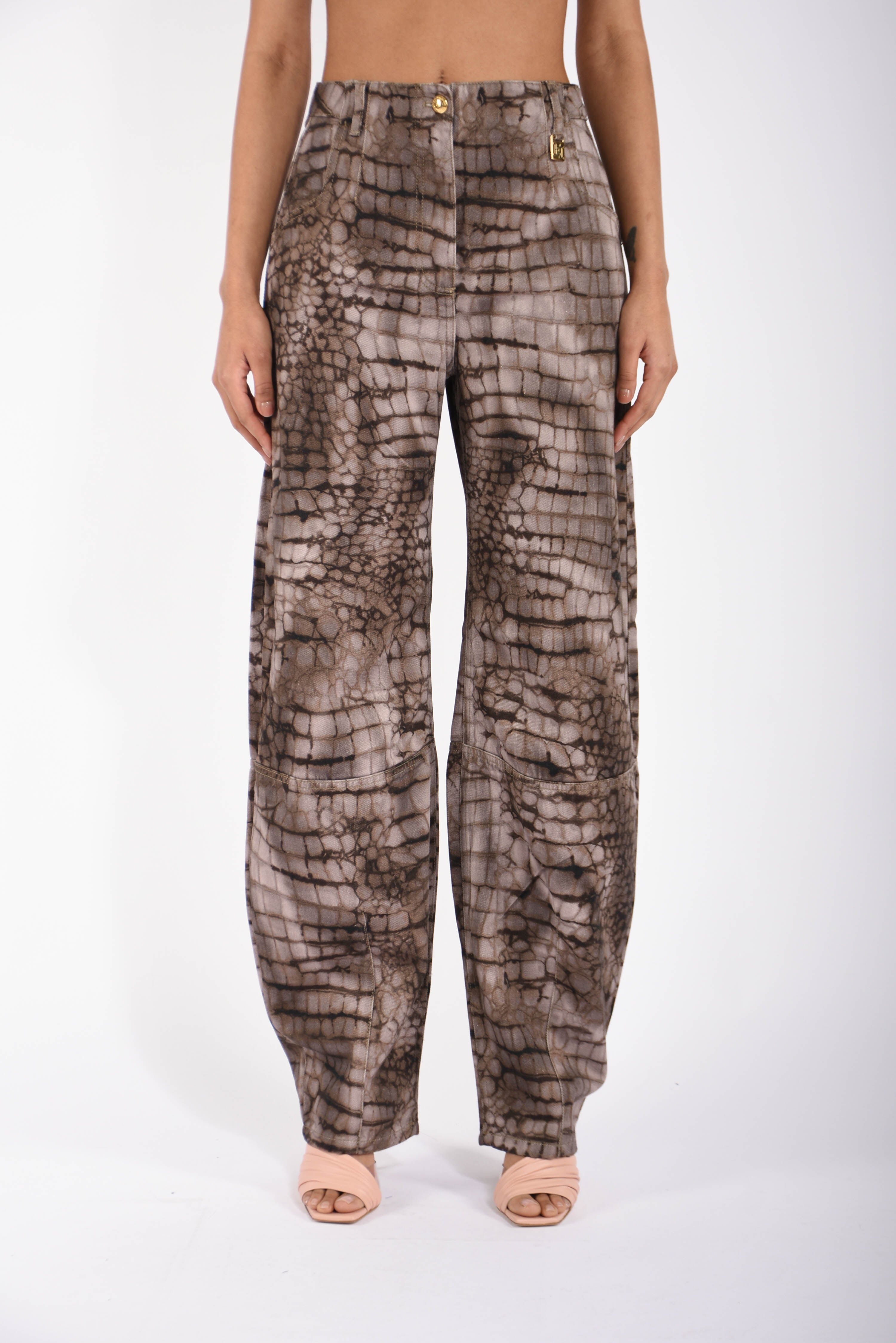 Jeans in drill con stampa alligatore