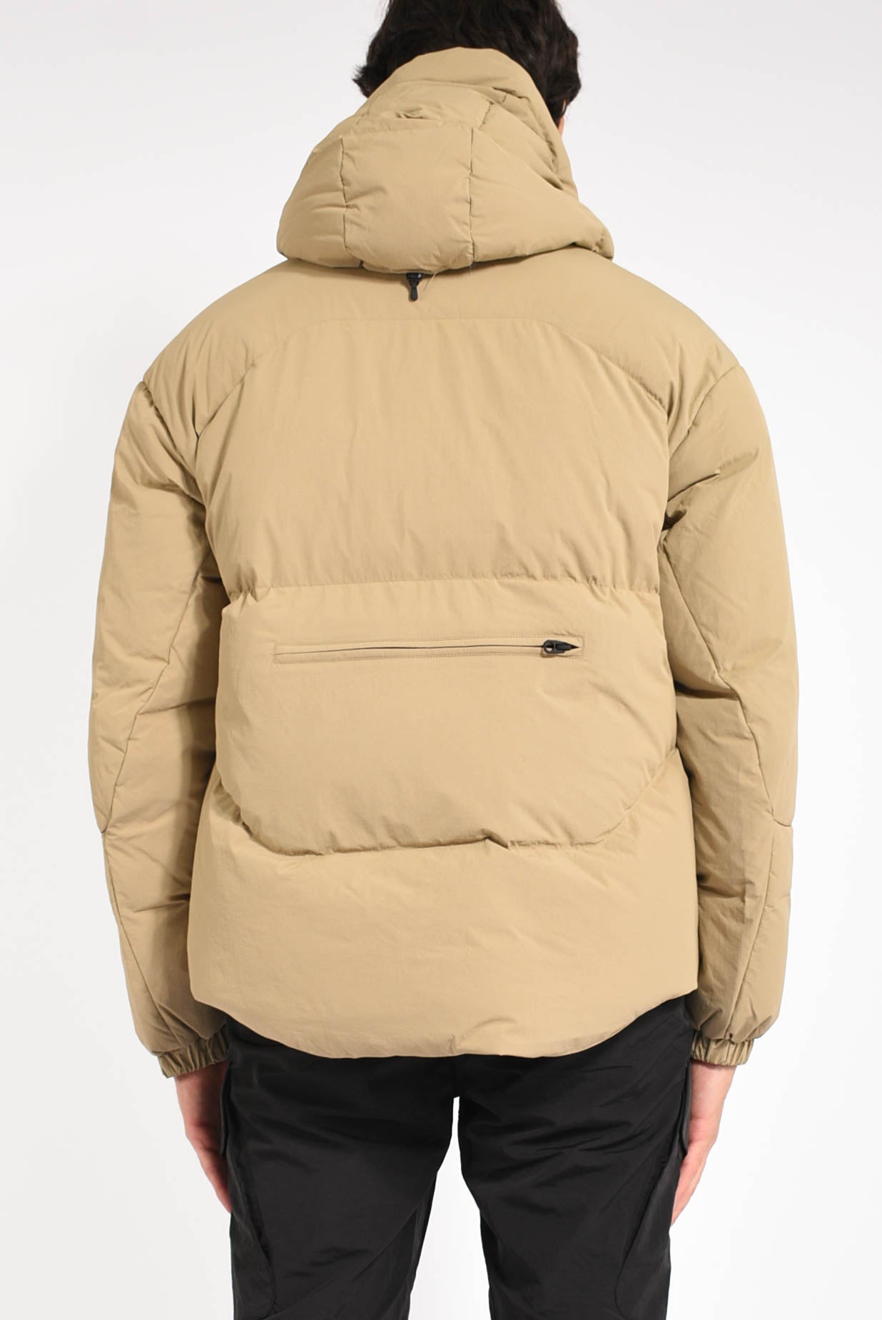 Piumino in nylon idrorepellente