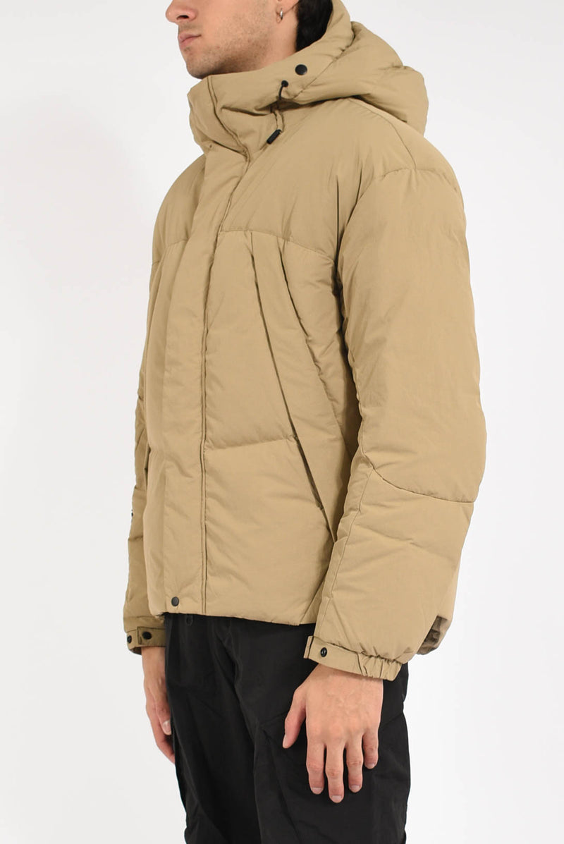 Piumino in nylon idrorepellente