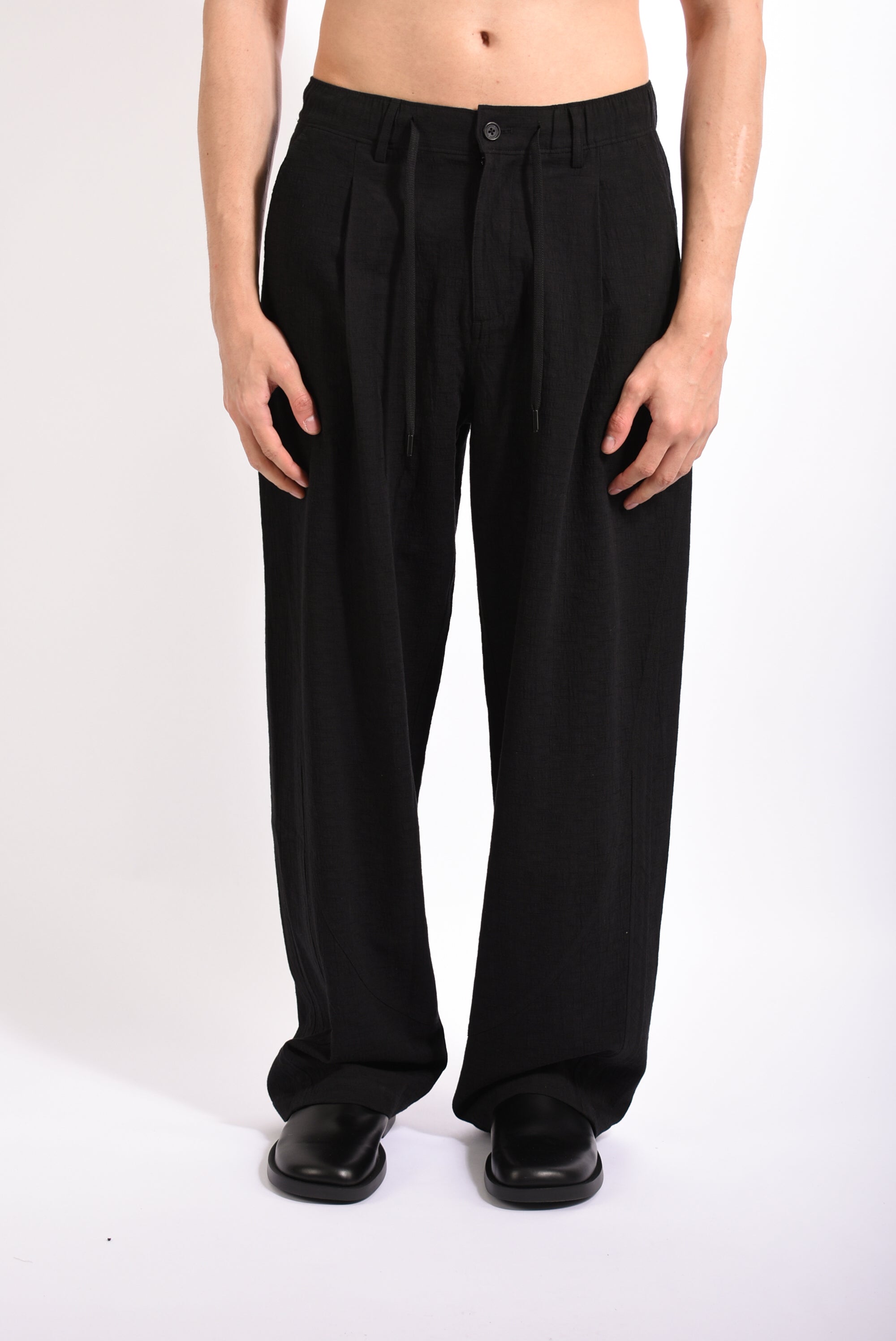 Pantaloni baggy