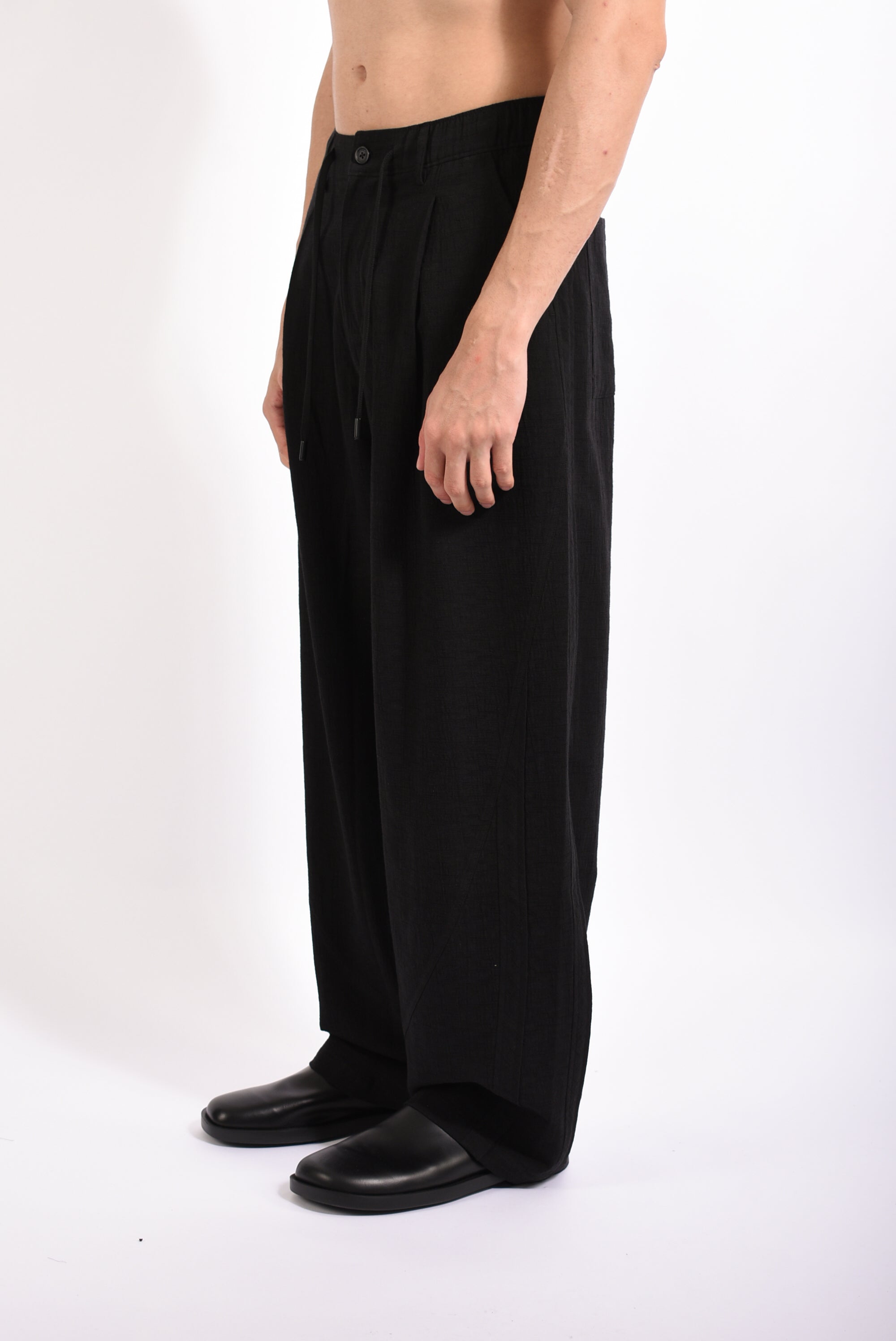 Pantaloni baggy