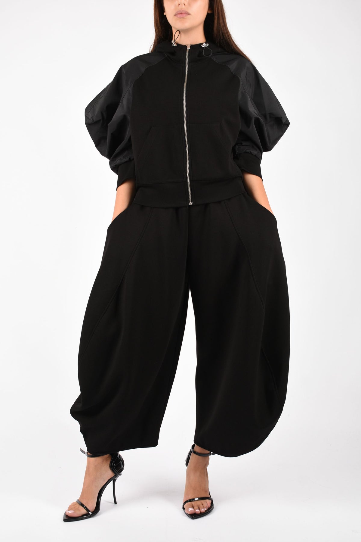 BLUSA CON CAPPUCCIO ED INSERTI IN TAFFETA M6FD10