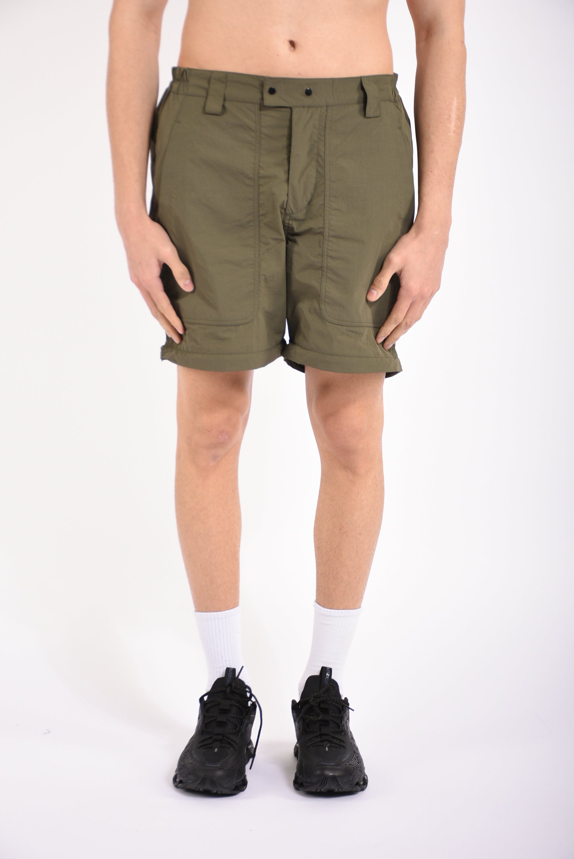 Pantaloni cargo in nylon