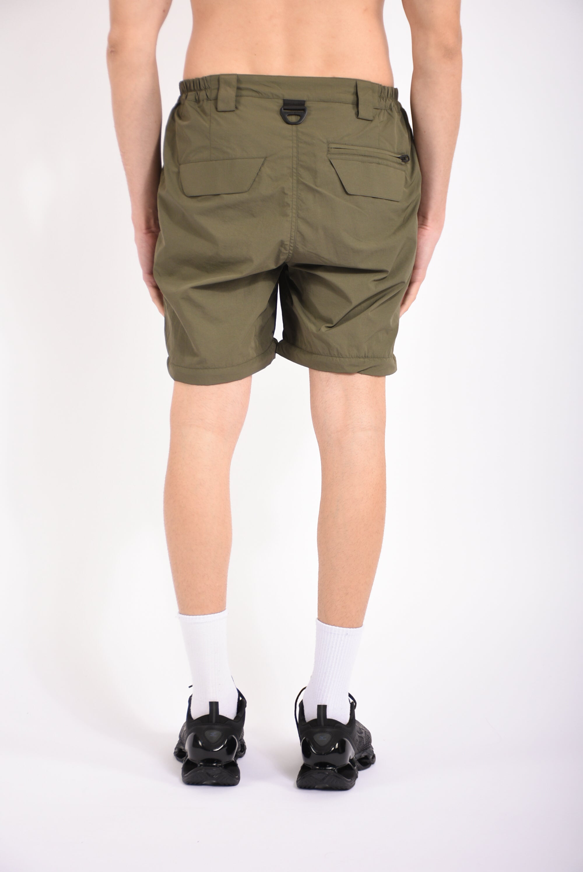 Pantaloni cargo in nylon
