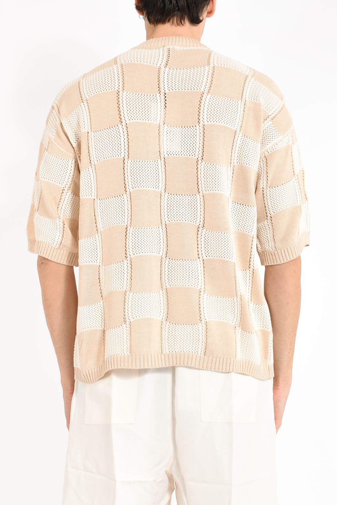 t-shirt lavorata in maglia