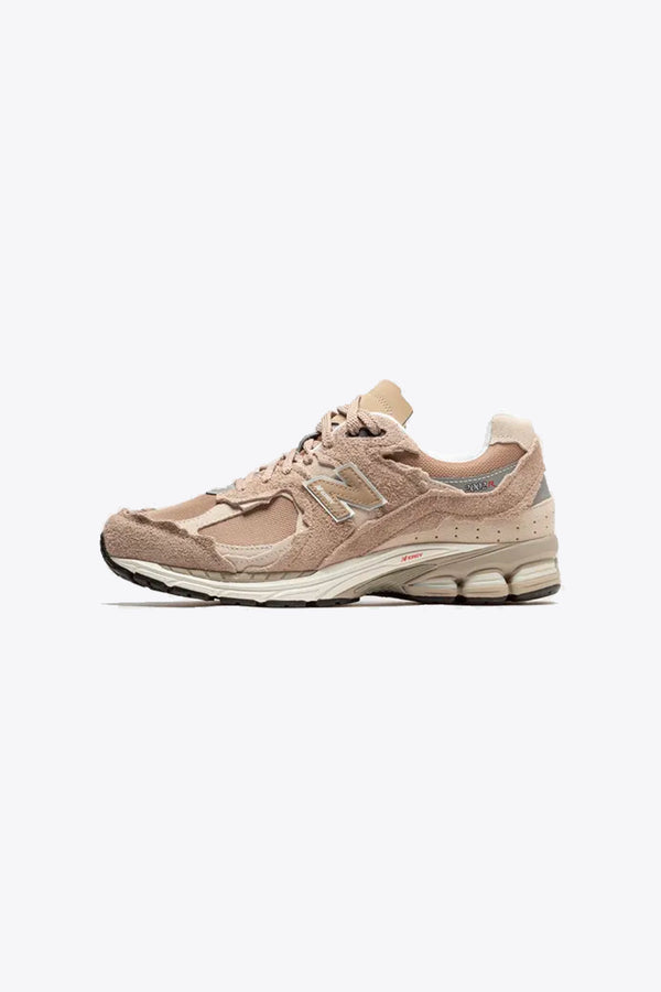 NEW BALANCE sneakers 2002R