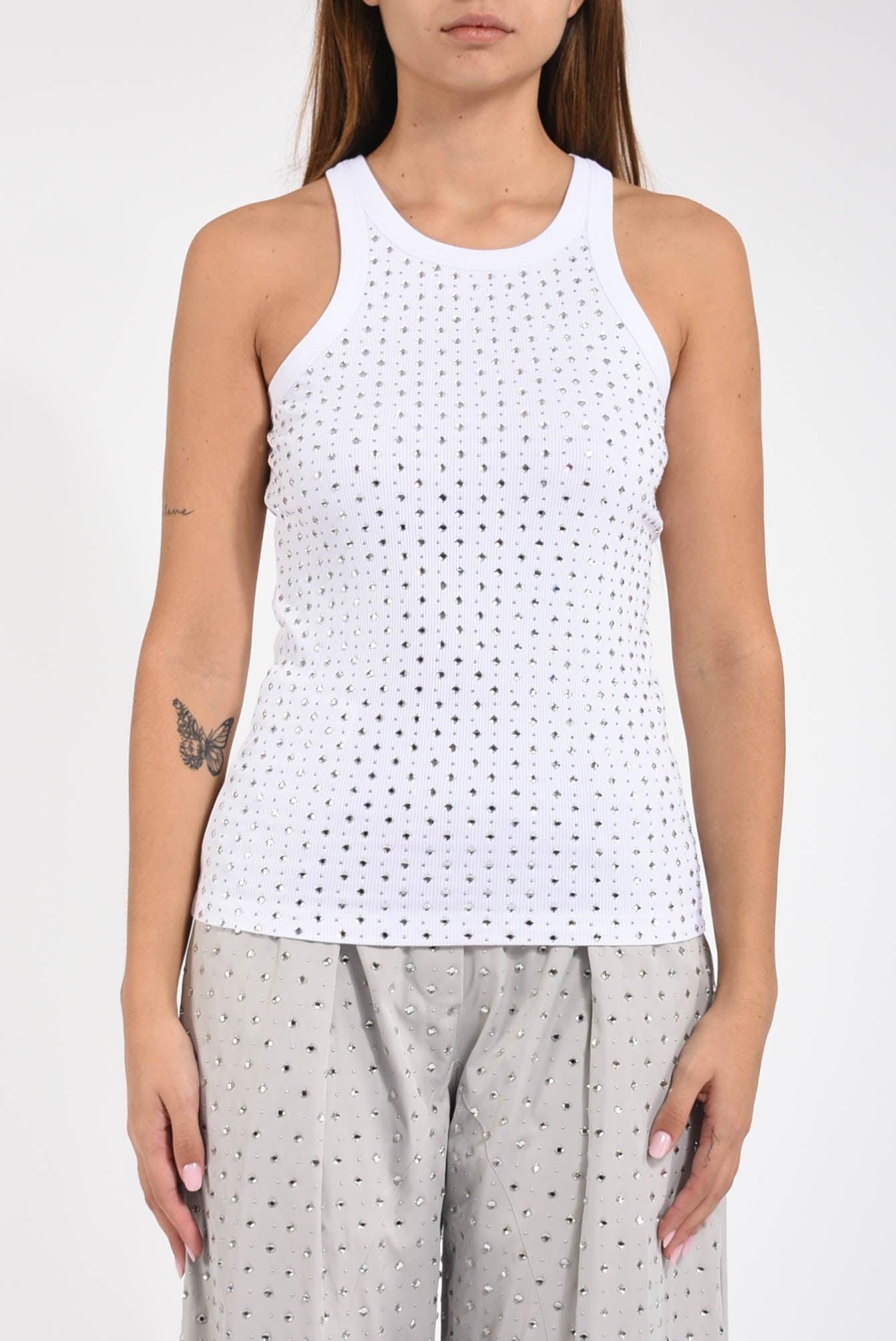 canotta con strass e borchie