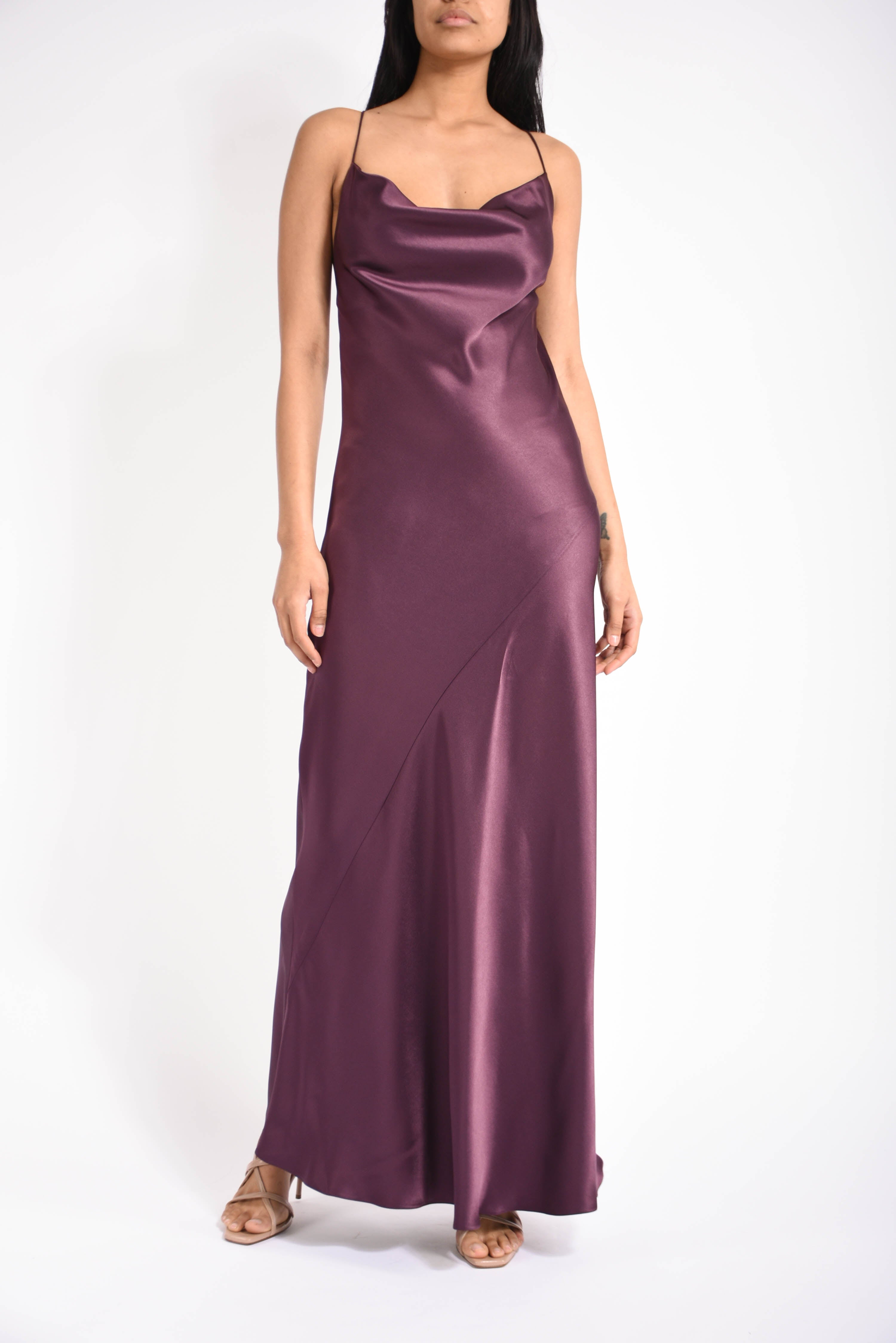 abito lungo in satin farro