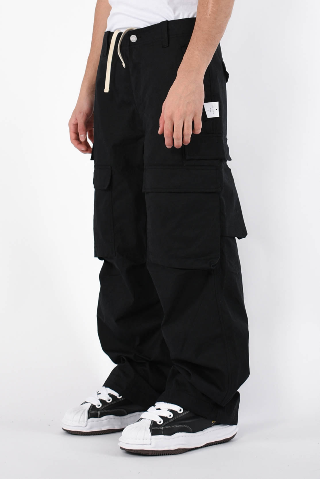 pantaloni cargo