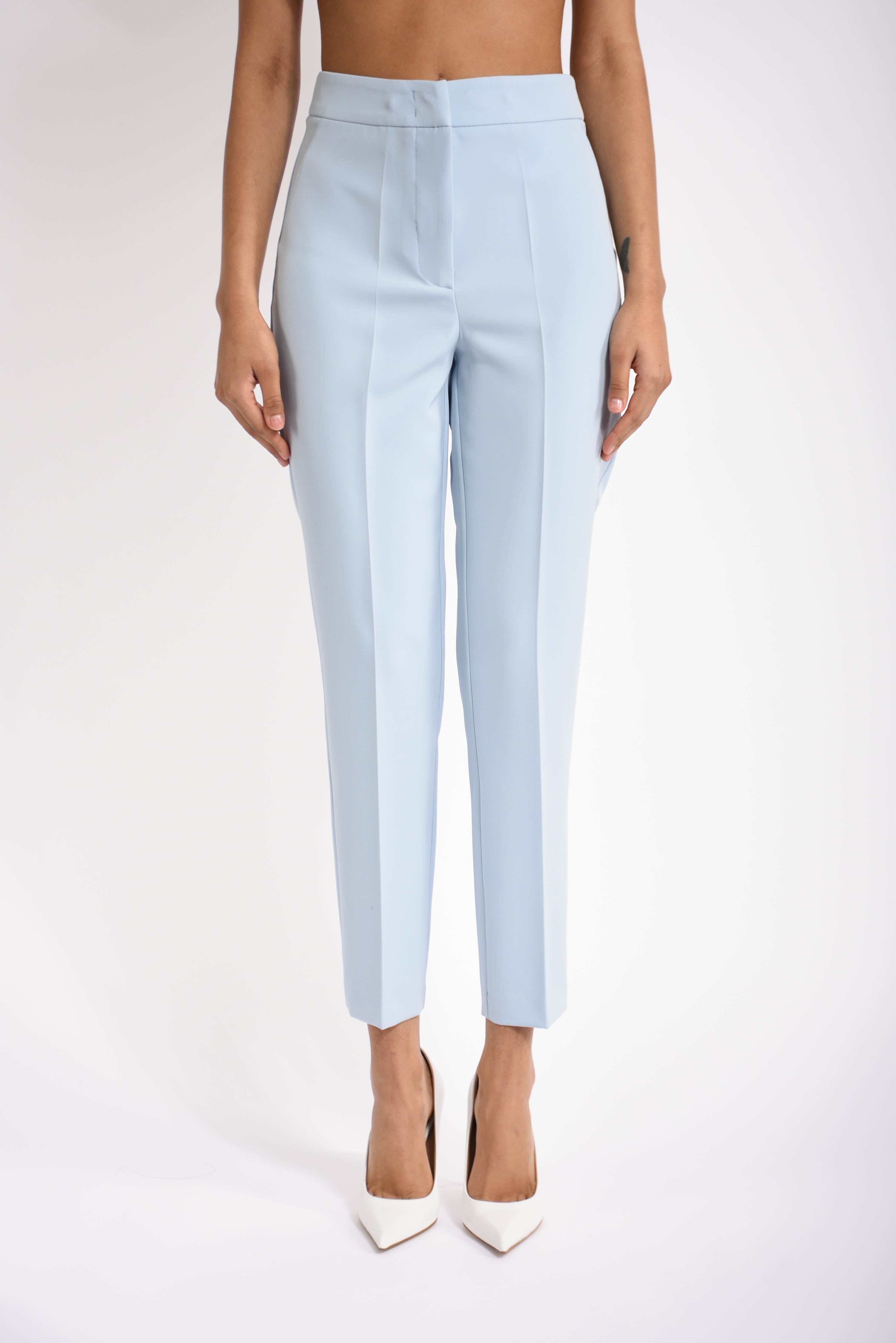 pantaloni a sigaretta