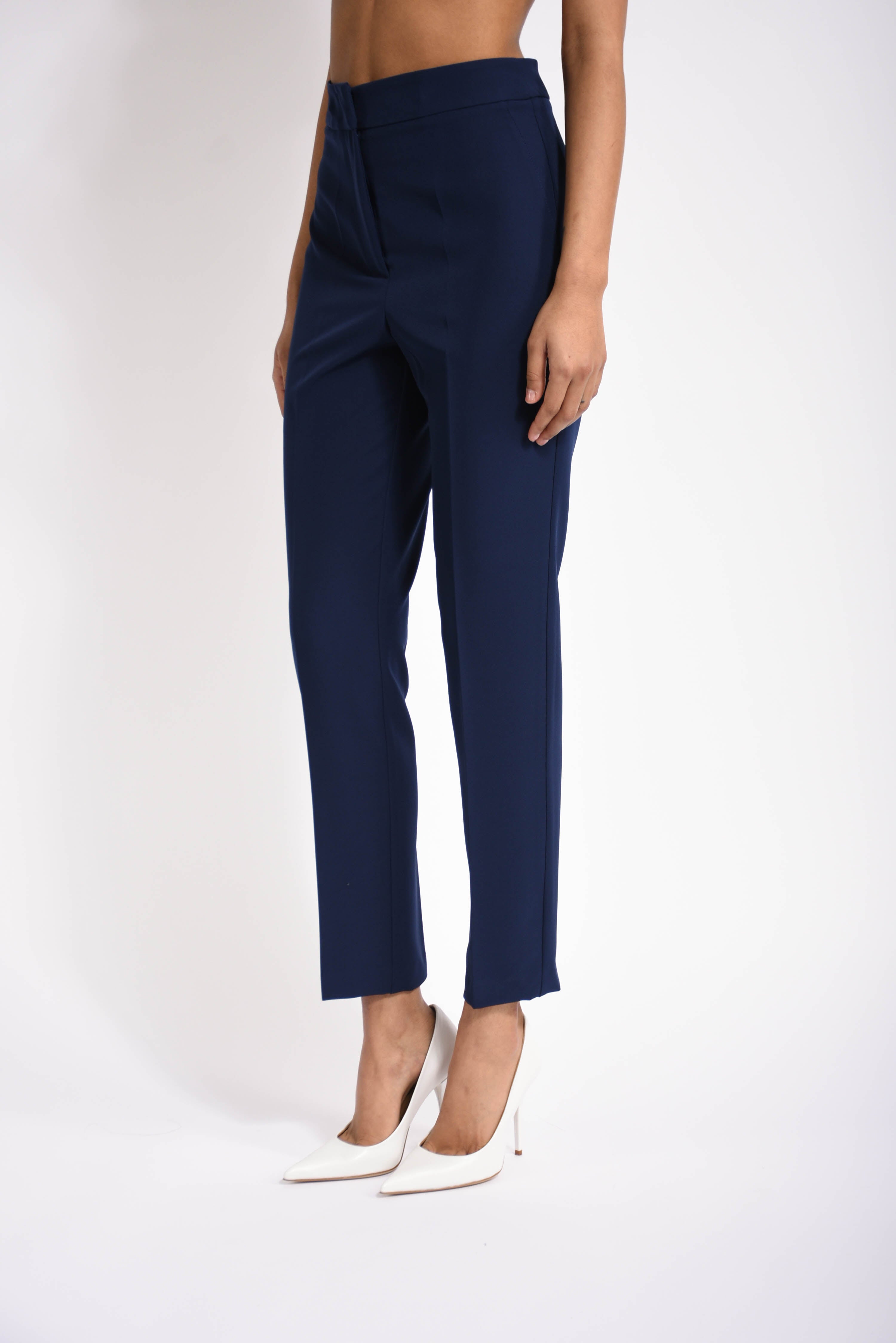 pantaloni a sigaretta