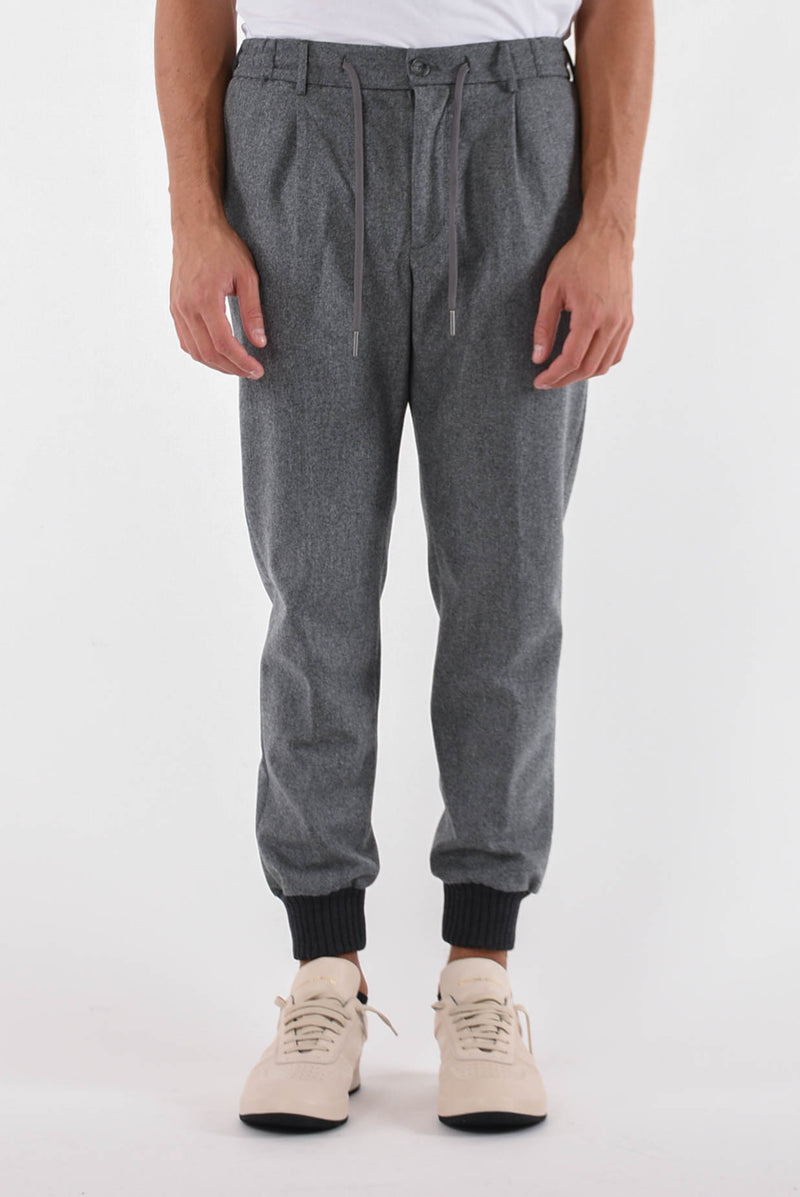 TAGLIATORE Pantaloni jogger in lana