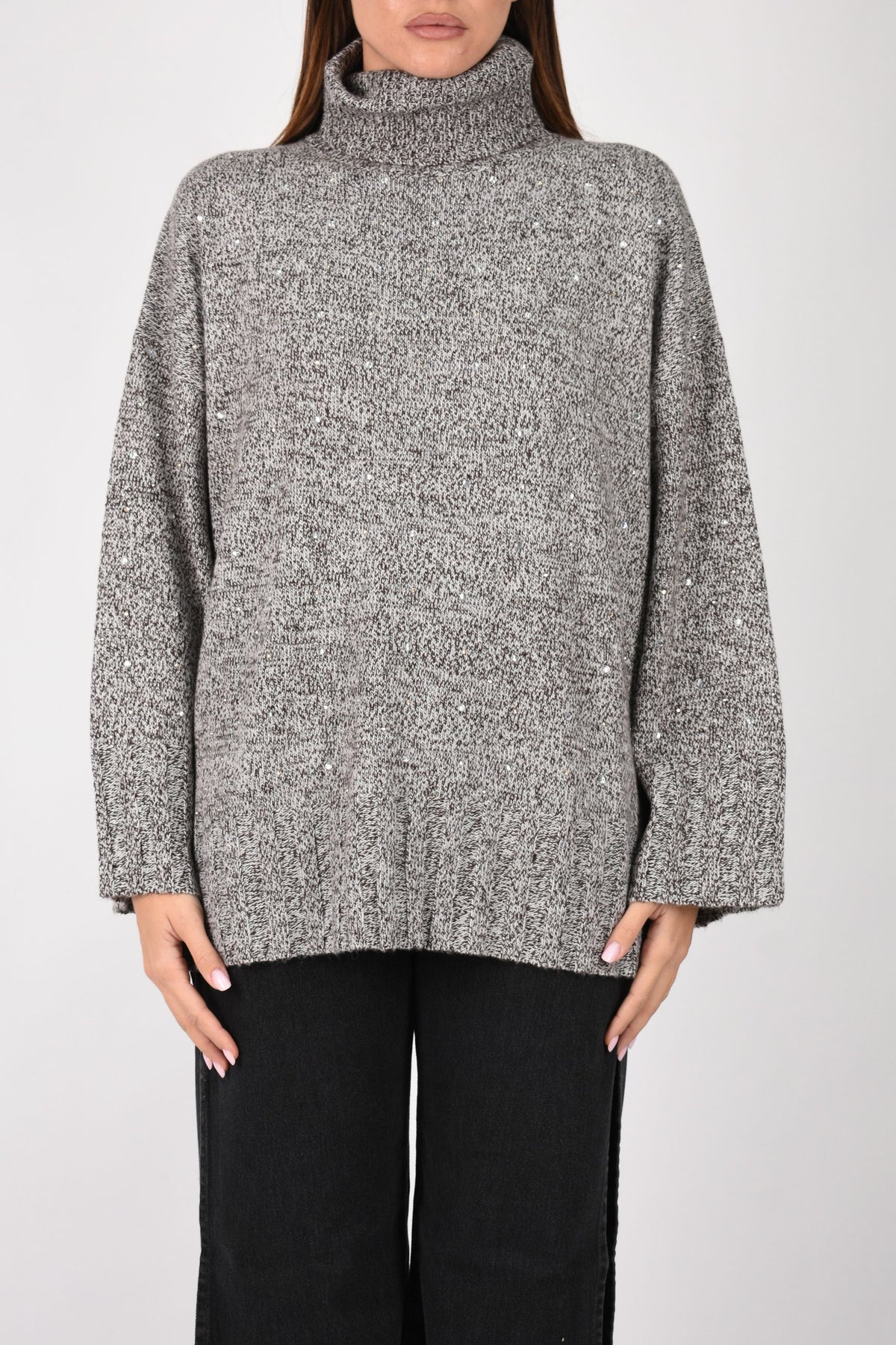 Maglione dolcevita in misto lana full strass 107337A3GD