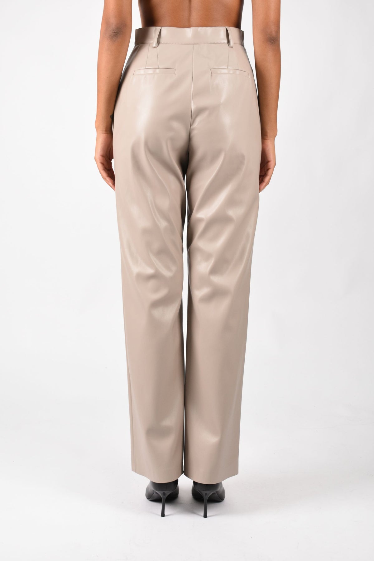 Pantalone vita alta straight in vegan leather A26CPPA00802