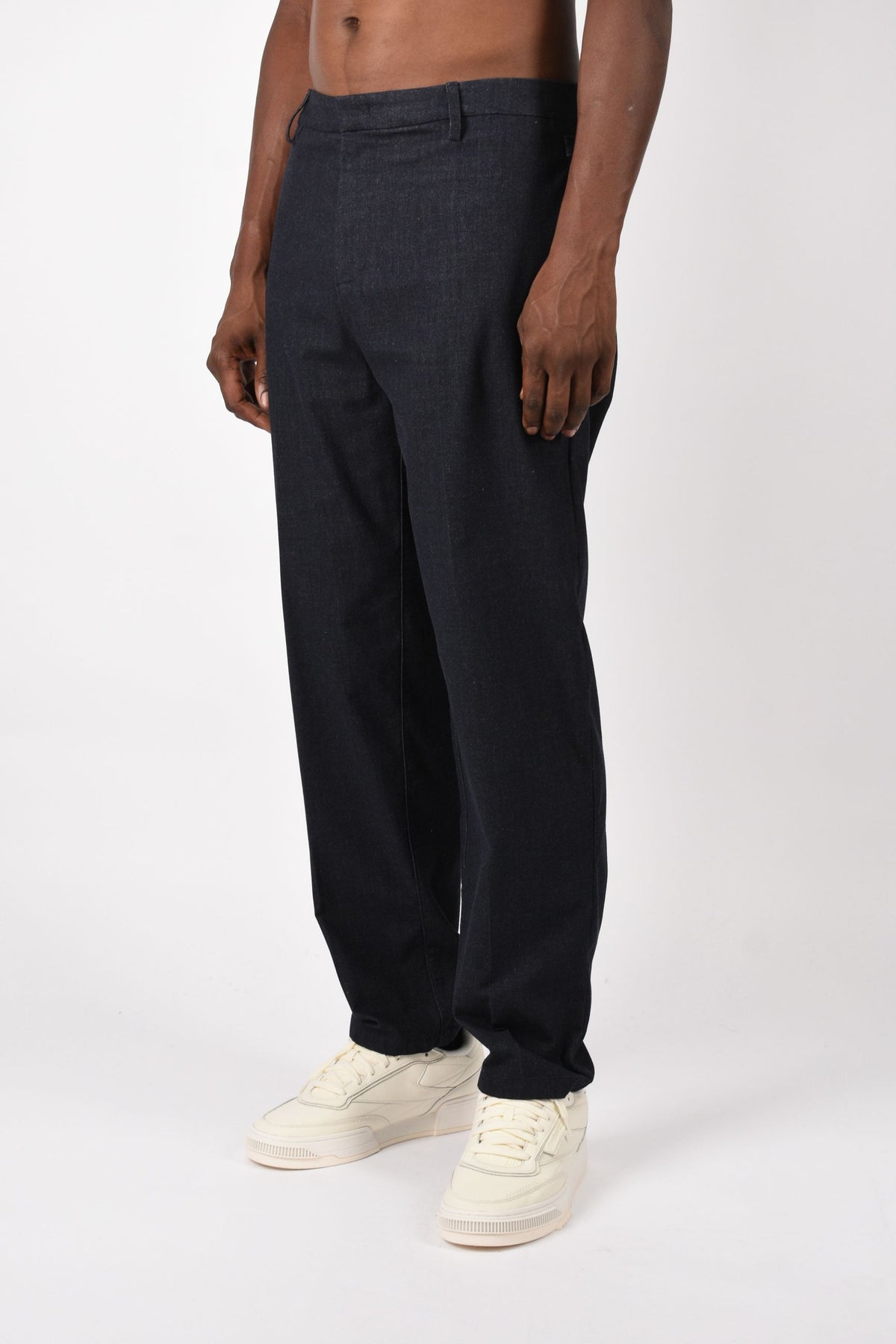 Pantaloni asher UP719CS0194U002