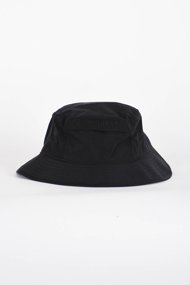 C.P. COMPANY Cappello pescatore con logo in nylon