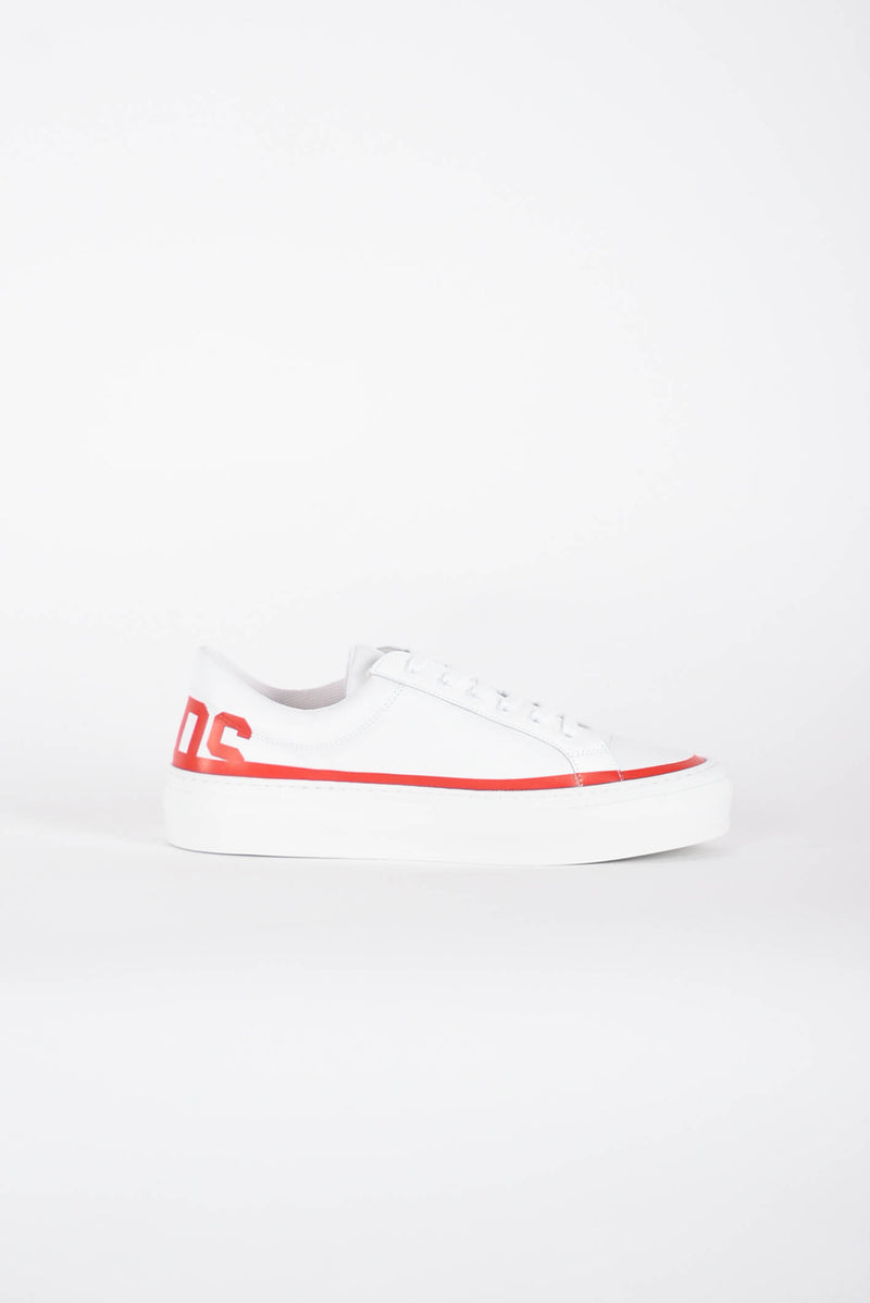 GCDS Sneakers logo